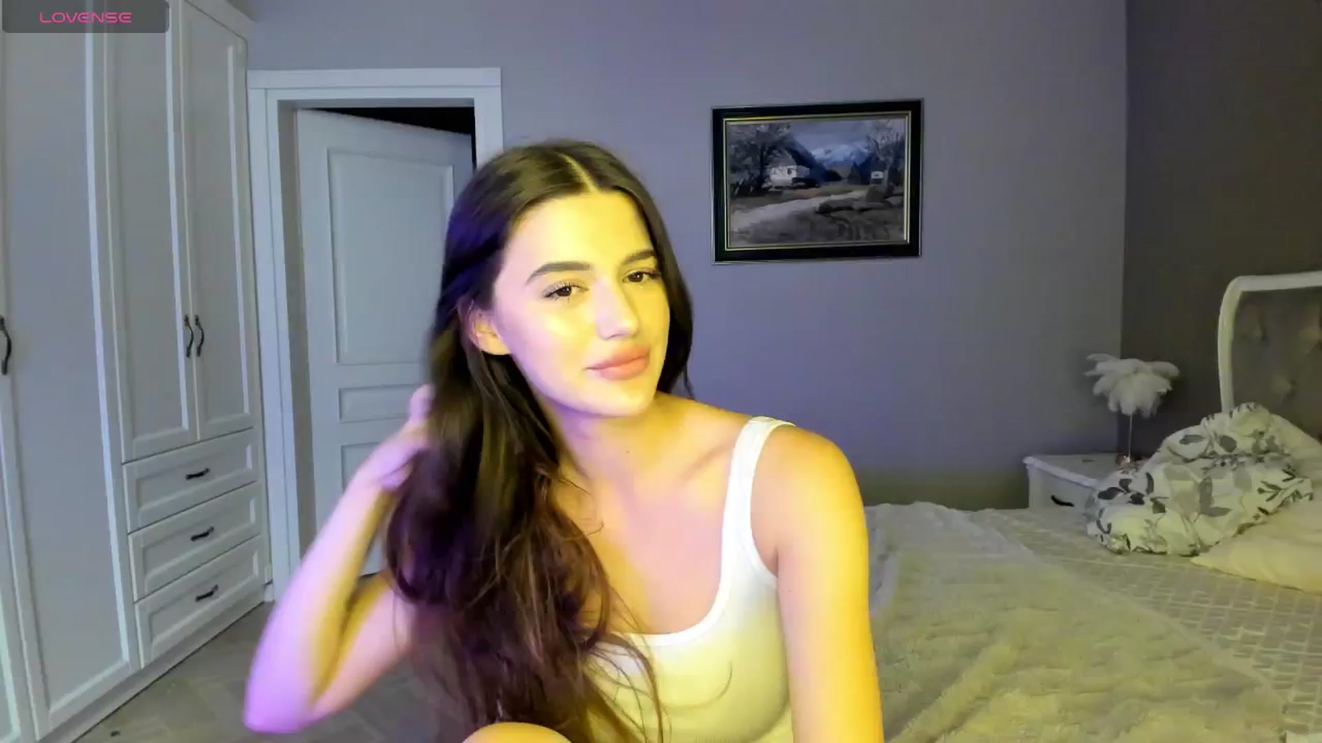 Gallery image thumbnail from dollyxxx's myfreecams stream on, 08/04/2024, 19:50 image 10 of 20