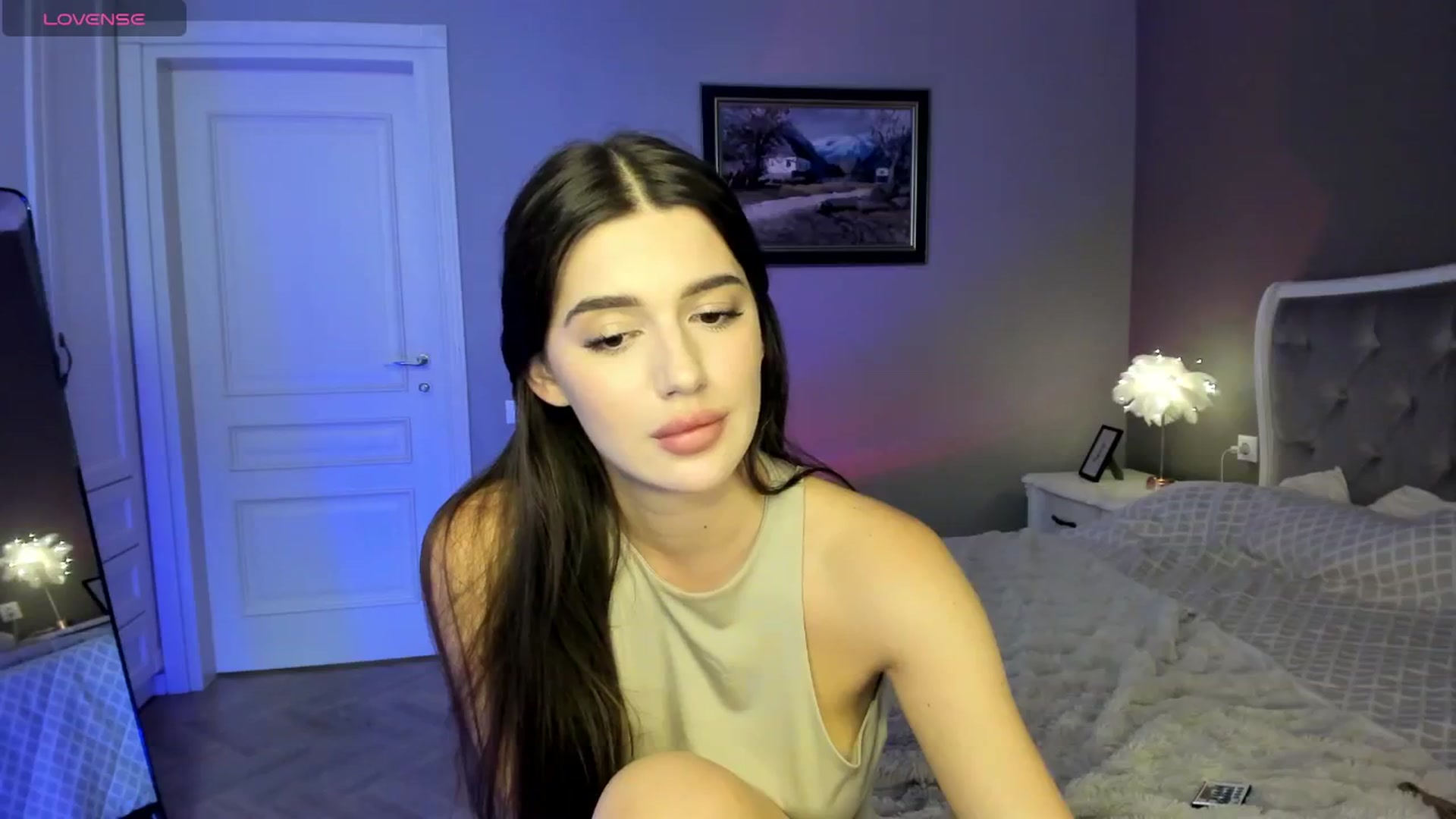 Gallery image thumbnail from dollyxxx's myfreecams stream on, 08/22/2024, 19:39 image 6 of 20