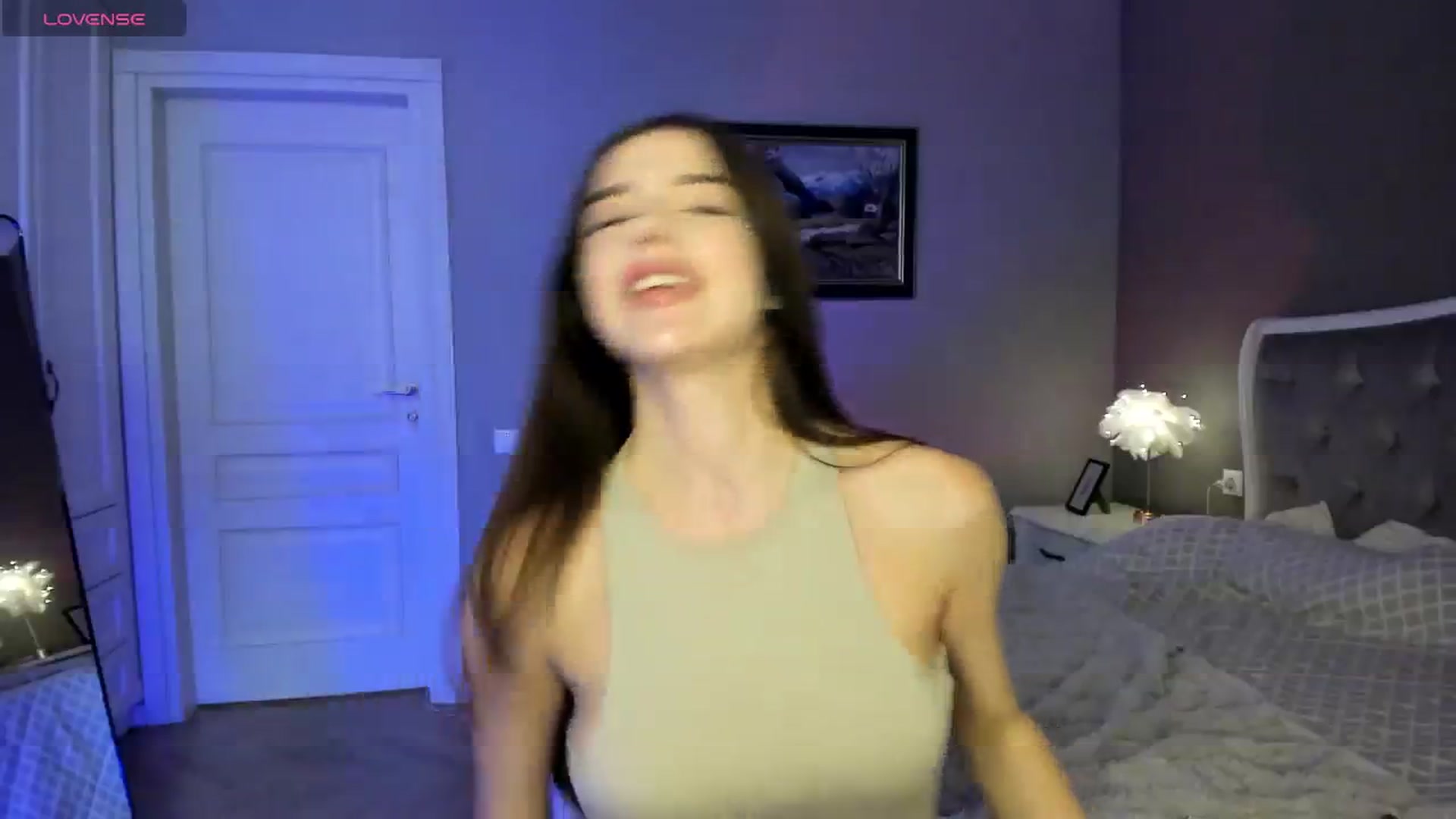Gallery image thumbnail from dollyxxx's myfreecams stream on, 08/22/2024, 19:39 image 11 of 20