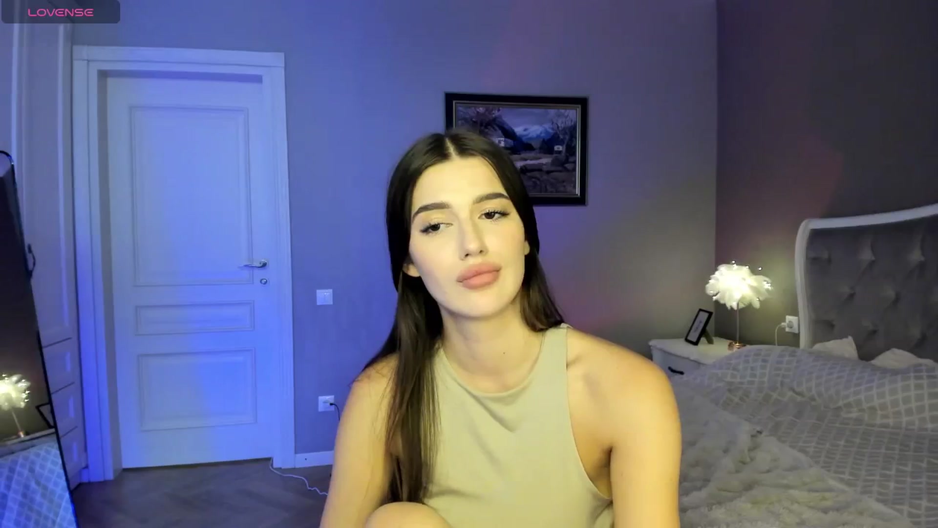 Gallery image thumbnail from dollyxxx's myfreecams stream on, 08/22/2024, 19:39 image 19 of 20