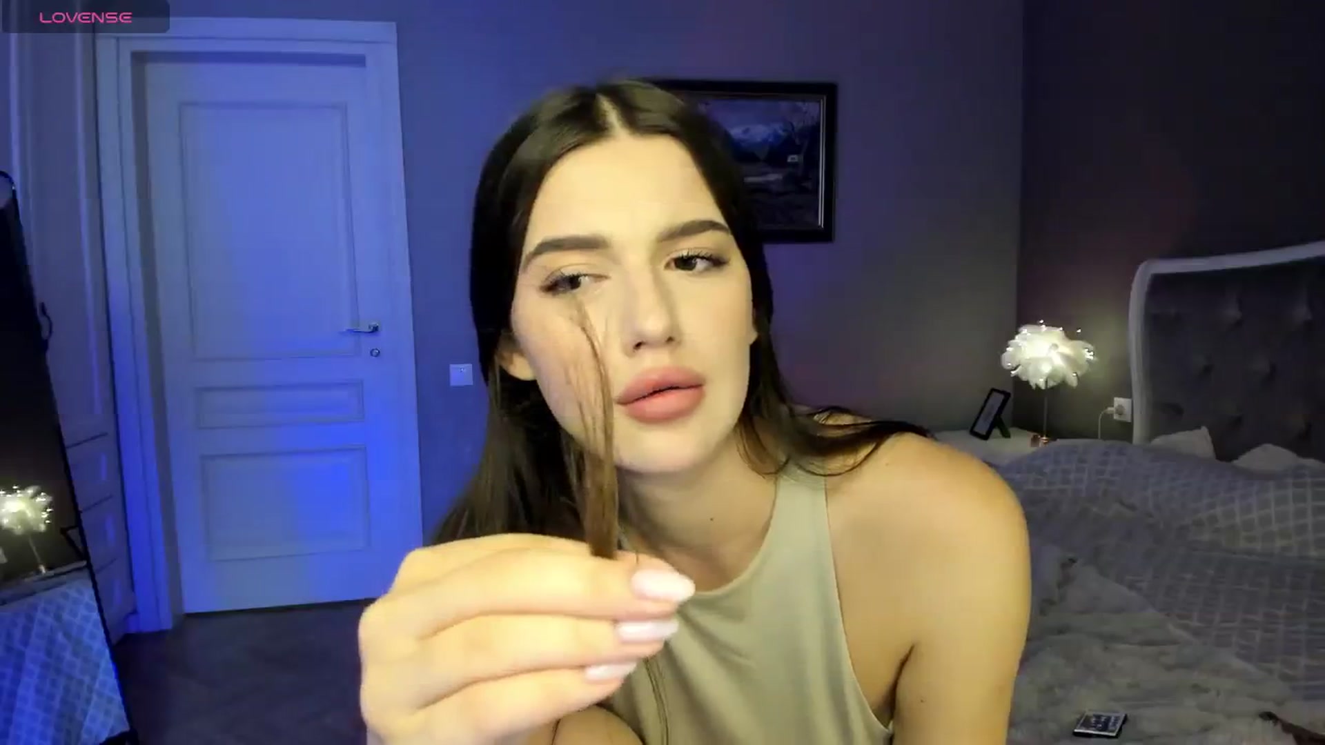 Gallery image thumbnail from dollyxxx's myfreecams stream on, 08/22/2024, 19:39 image 2 of 20