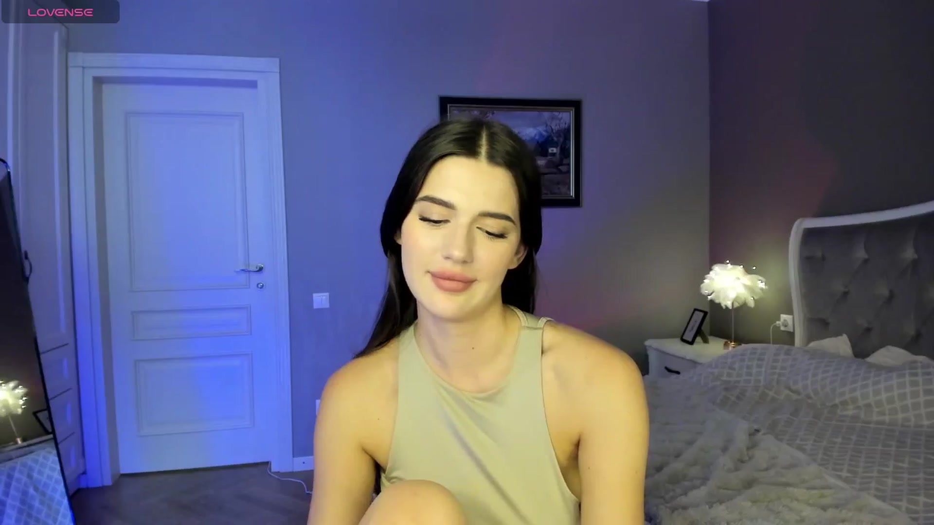 Gallery image thumbnail from dollyxxx's myfreecams stream on, 08/22/2024, 19:39 image 17 of 20