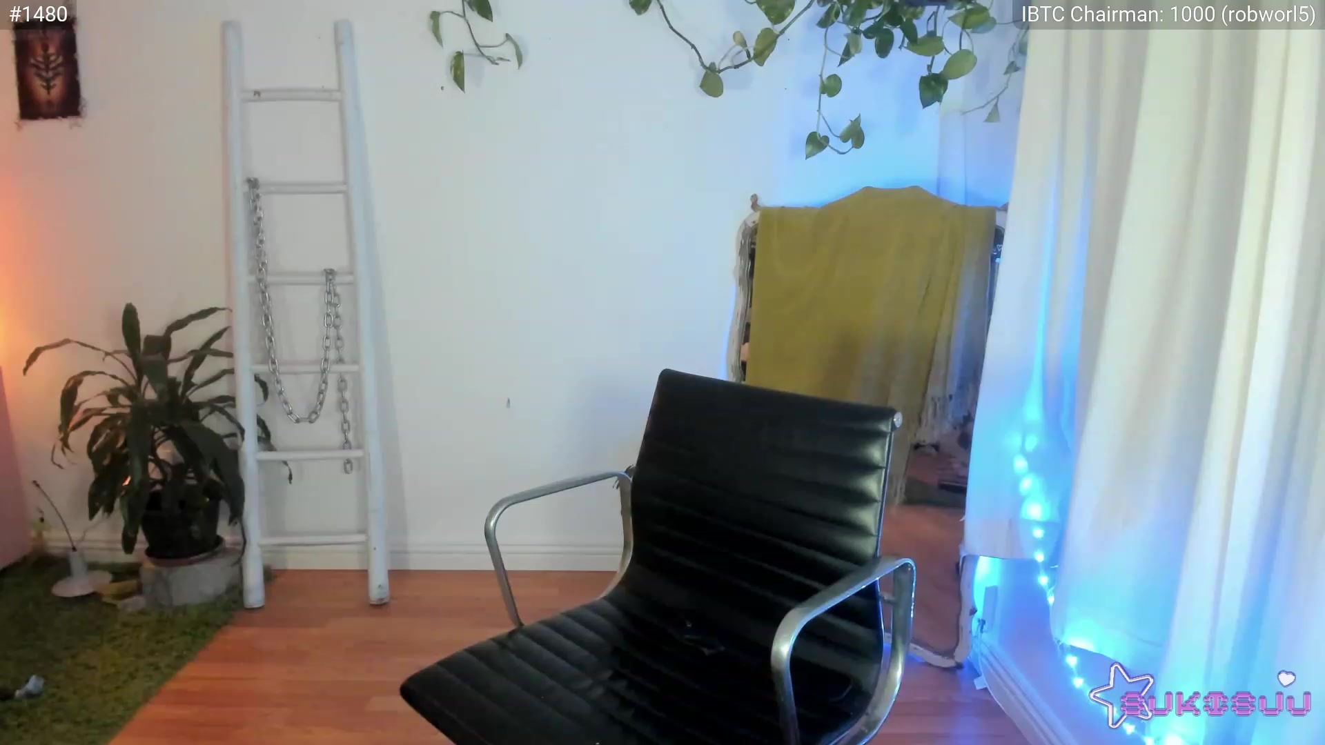 Gallery image thumbnail from domainofpain's myfreecams stream on, 11/19/2022, 09:14 image 18 of 20