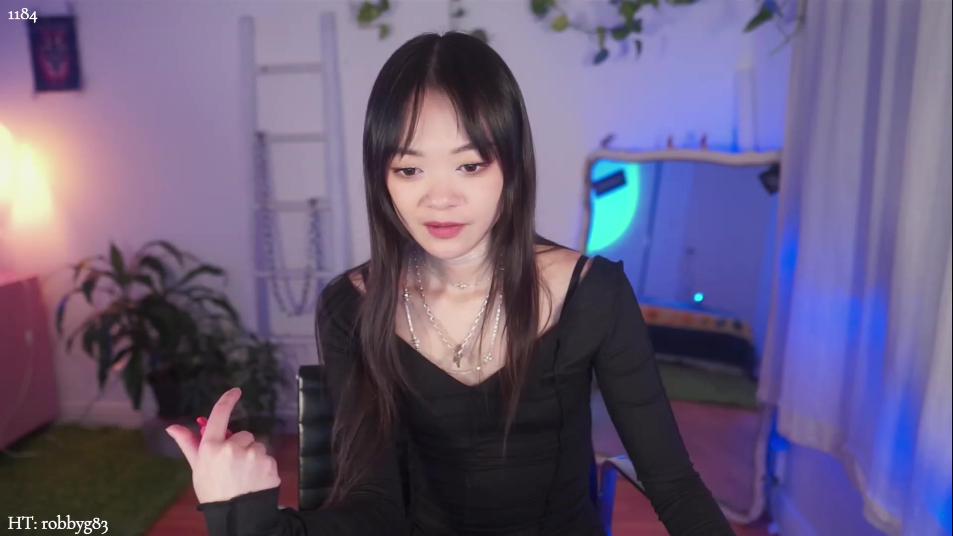 Gallery image thumbnail from domainofpain's myfreecams stream on, 01/29/2023, 09:35 image 8 of 20