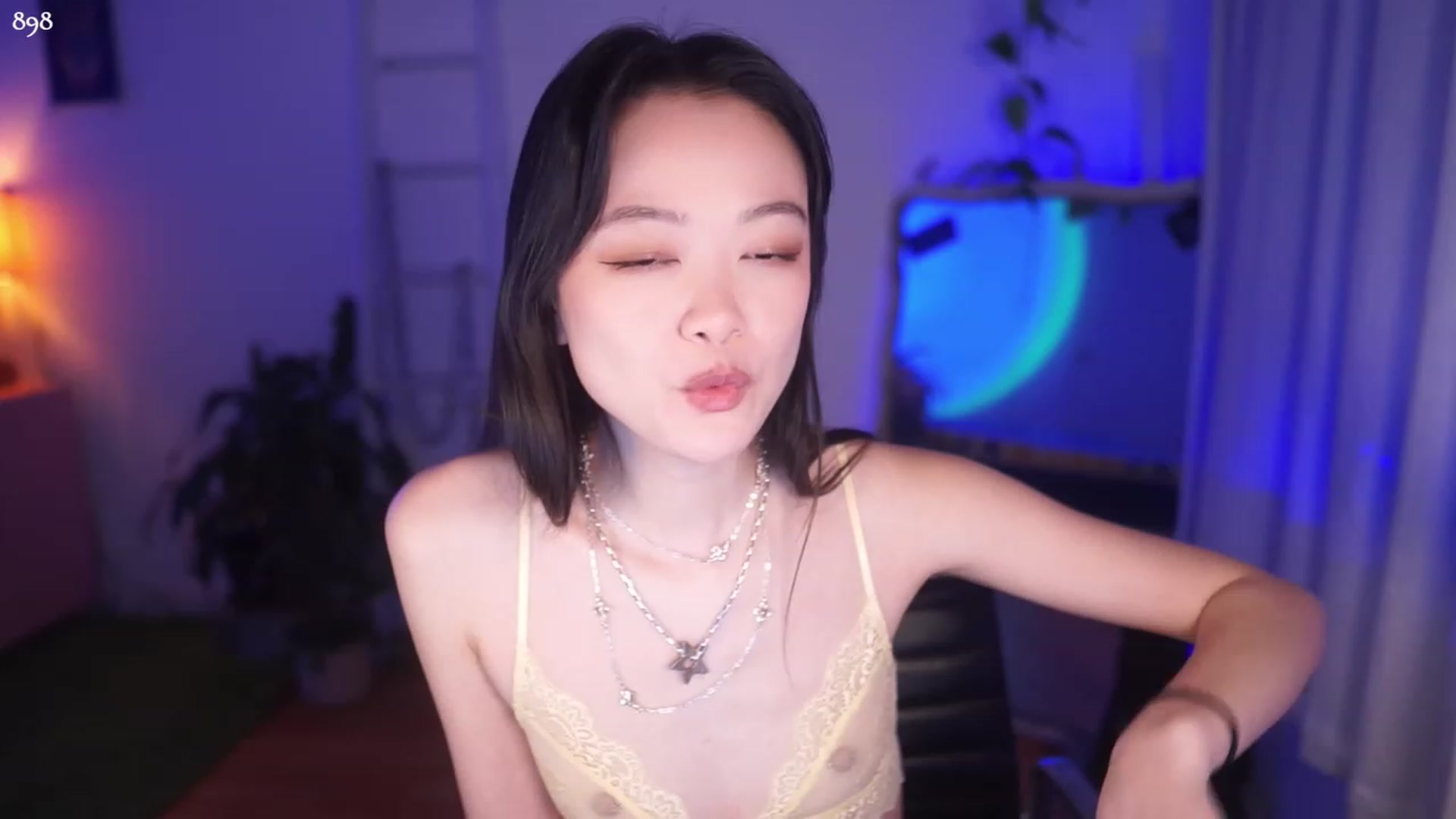 Gallery image thumbnail from domainofpain's myfreecams stream on, 04/07/2023, 05:19 image 18 of 20