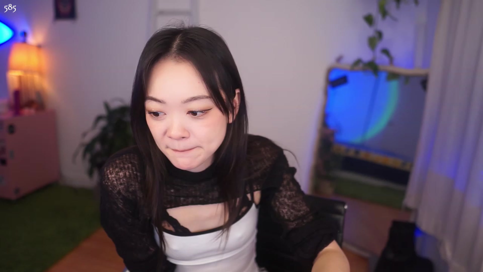Gallery image thumbnail from domainofpain's myfreecams stream on, 04/12/2023, 05:12 image 1 of 20