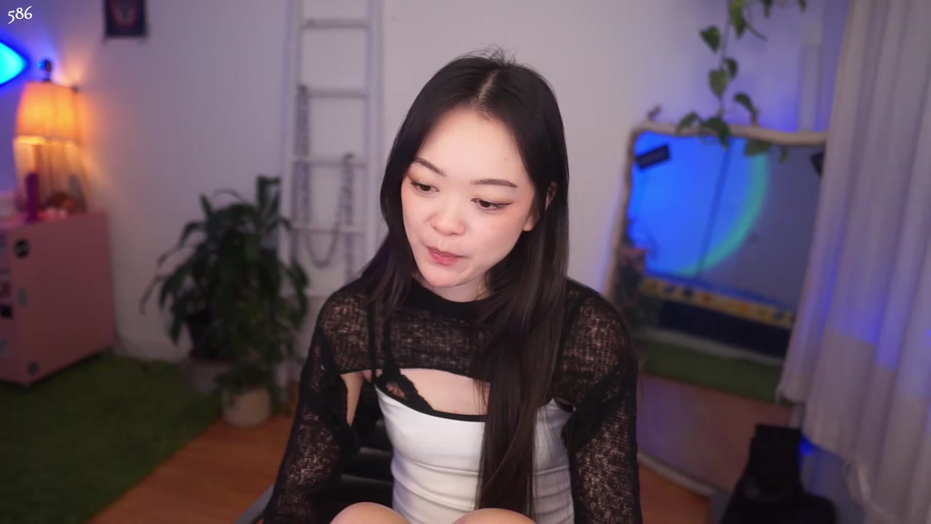 Gallery image thumbnail from domainofpain's myfreecams stream on, 04/12/2023, 05:12 image 2 of 20
