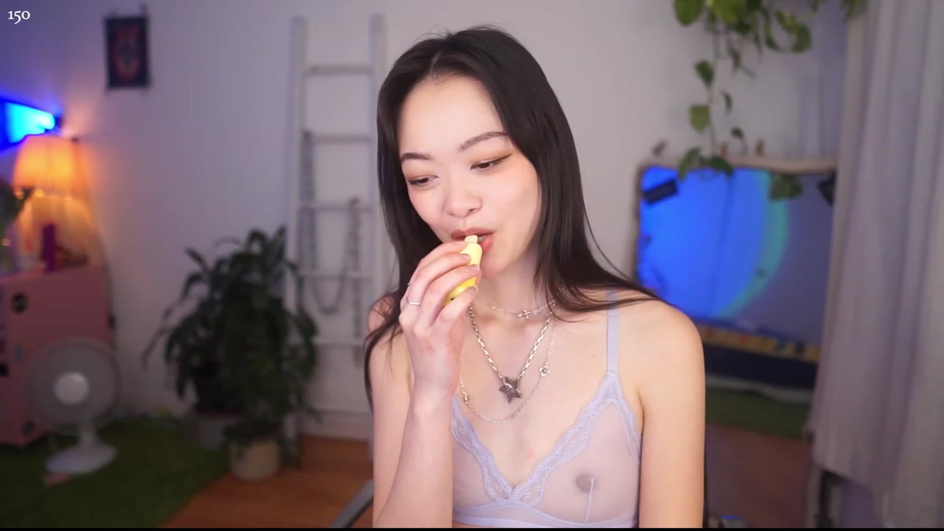 Gallery image thumbnail from domainofpain's myfreecams stream on, 04/16/2023, 06:21 image 17 of 20