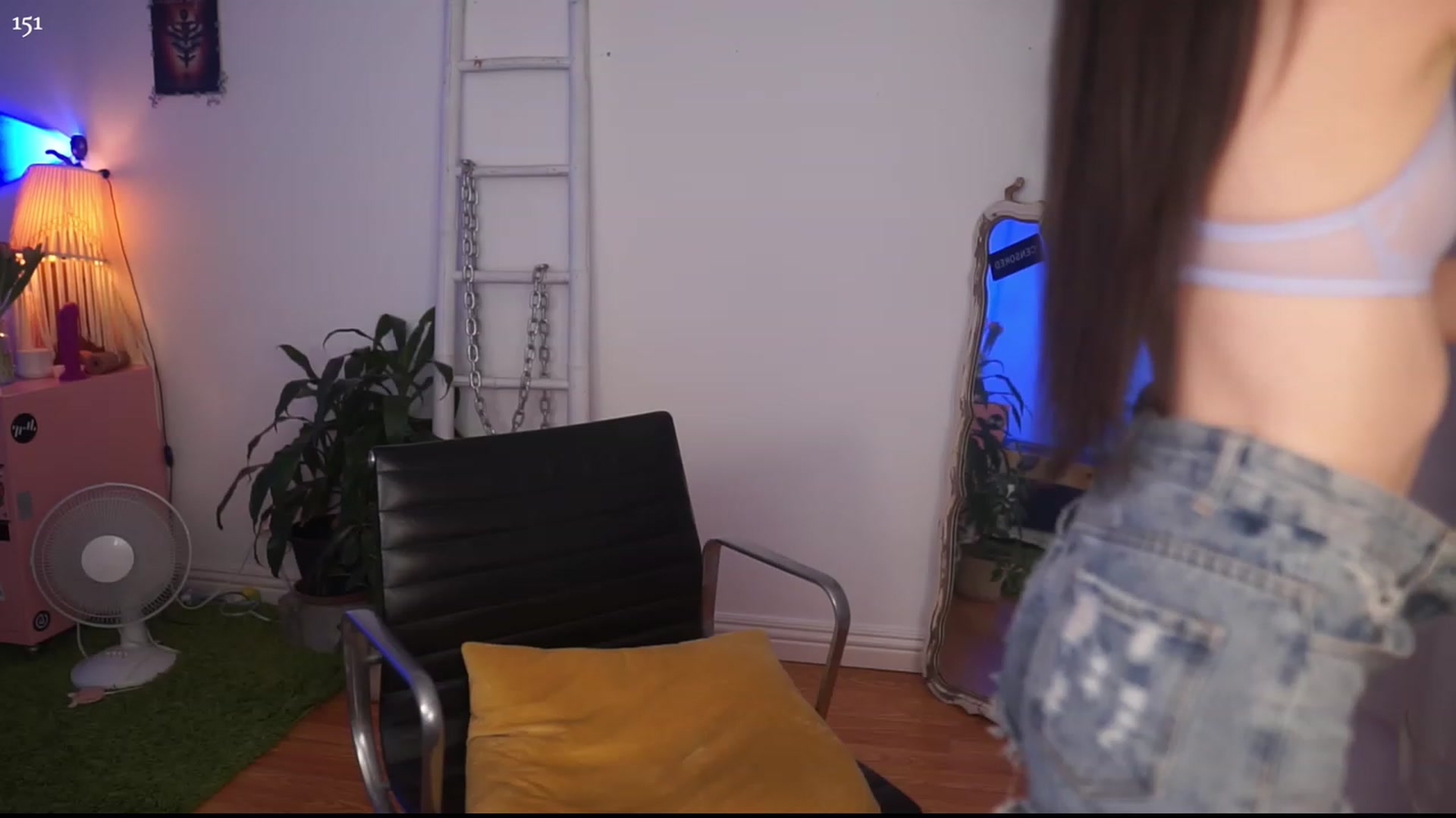 Gallery image thumbnail from domainofpain's myfreecams stream on, 04/16/2023, 06:21 image 20 of 20