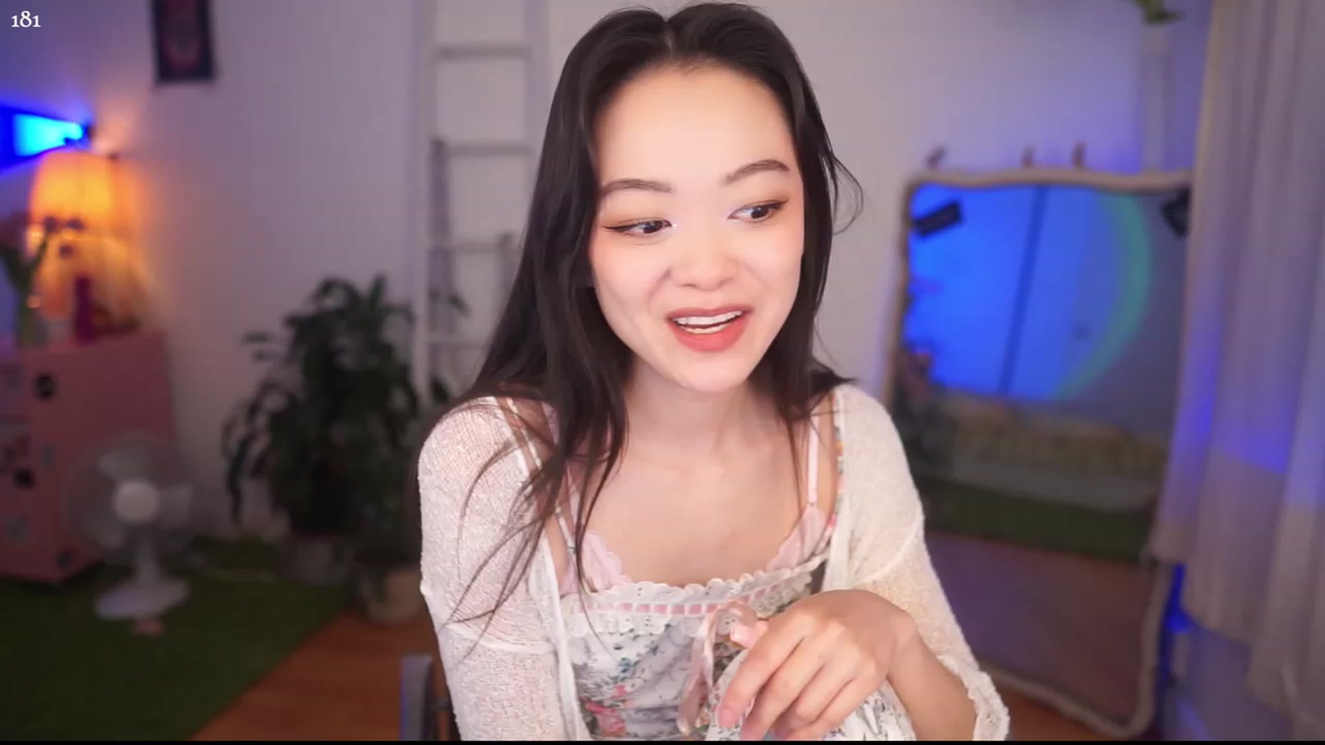 Gallery image thumbnail from domainofpain's myfreecams stream on, 04/19/2023, 06:49 image 4 of 20