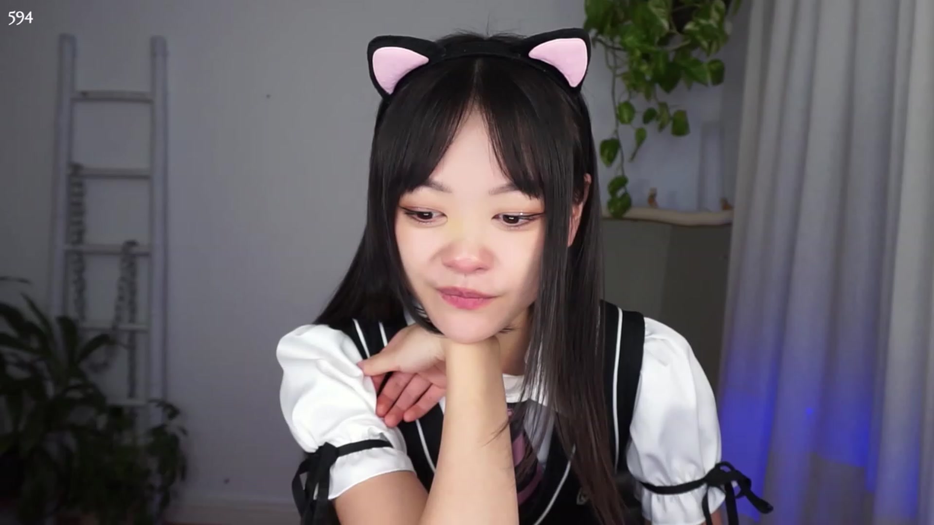 Gallery image thumbnail from domainofpain's myfreecams stream on, 10/04/2023, 05:17 image 18 of 20