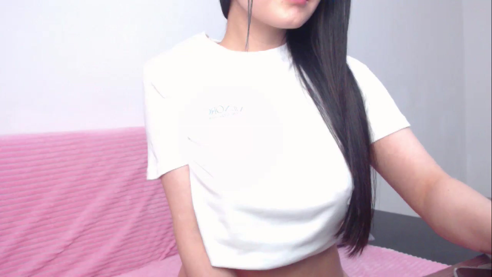 Gallery image thumbnail from domizz1ve's myfreecams stream on, 02/19/2024, 08:07 image 14 of 20