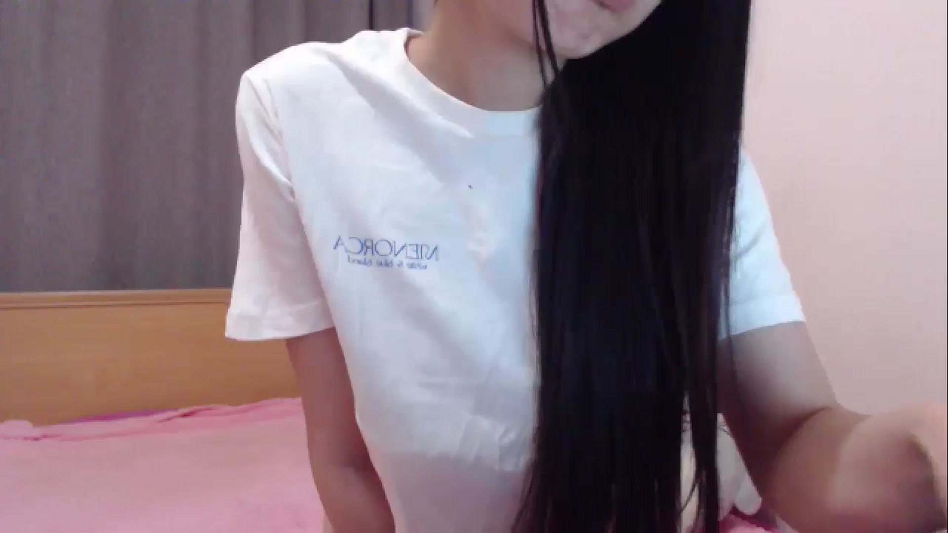 Gallery image thumbnail from domizz1ve's myfreecams stream on, 08/21/2024, 14:50 image 5 of 20
