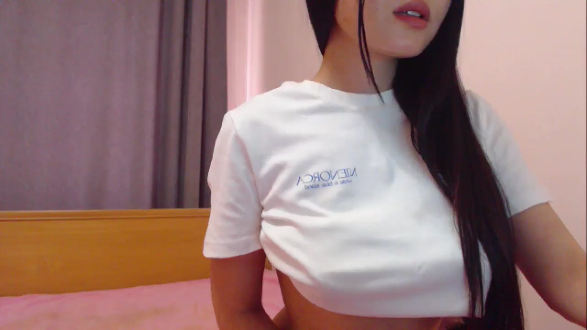 Gallery image thumbnail from domizz1ve's myfreecams stream on, 08/24/2024, 12:41 image 4 of 20