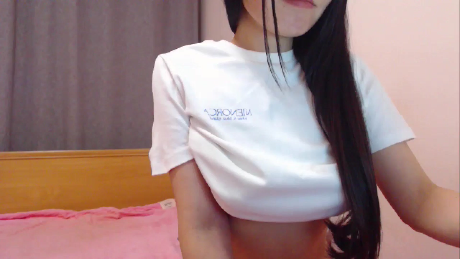 Gallery image thumbnail from domizz1ve's myfreecams stream on, 09/17/2024, 14:22 image 19 of 20