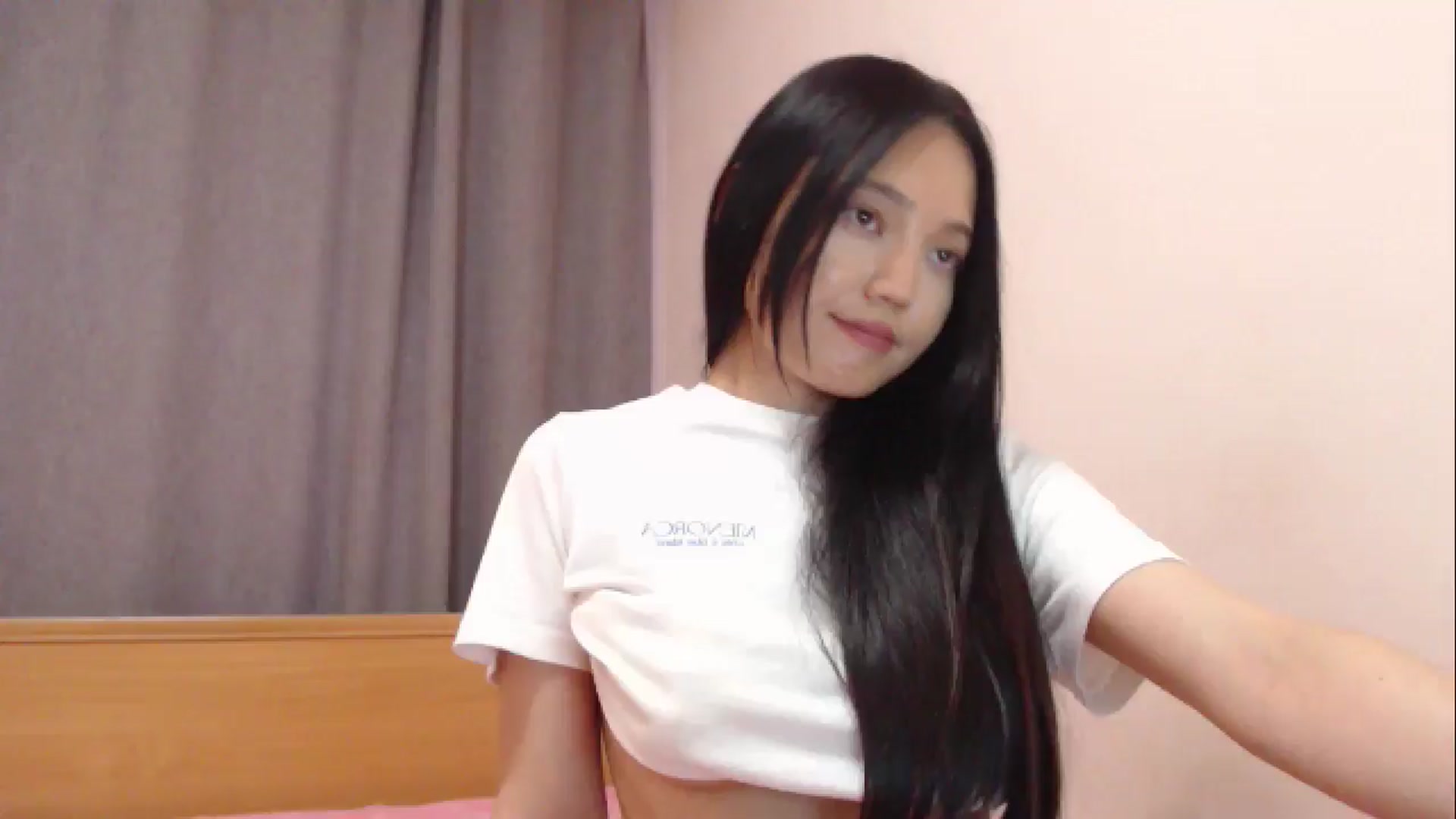 Gallery image thumbnail from domizz1ve's myfreecams stream on, 11/06/2024, 07:40 image 9 of 20