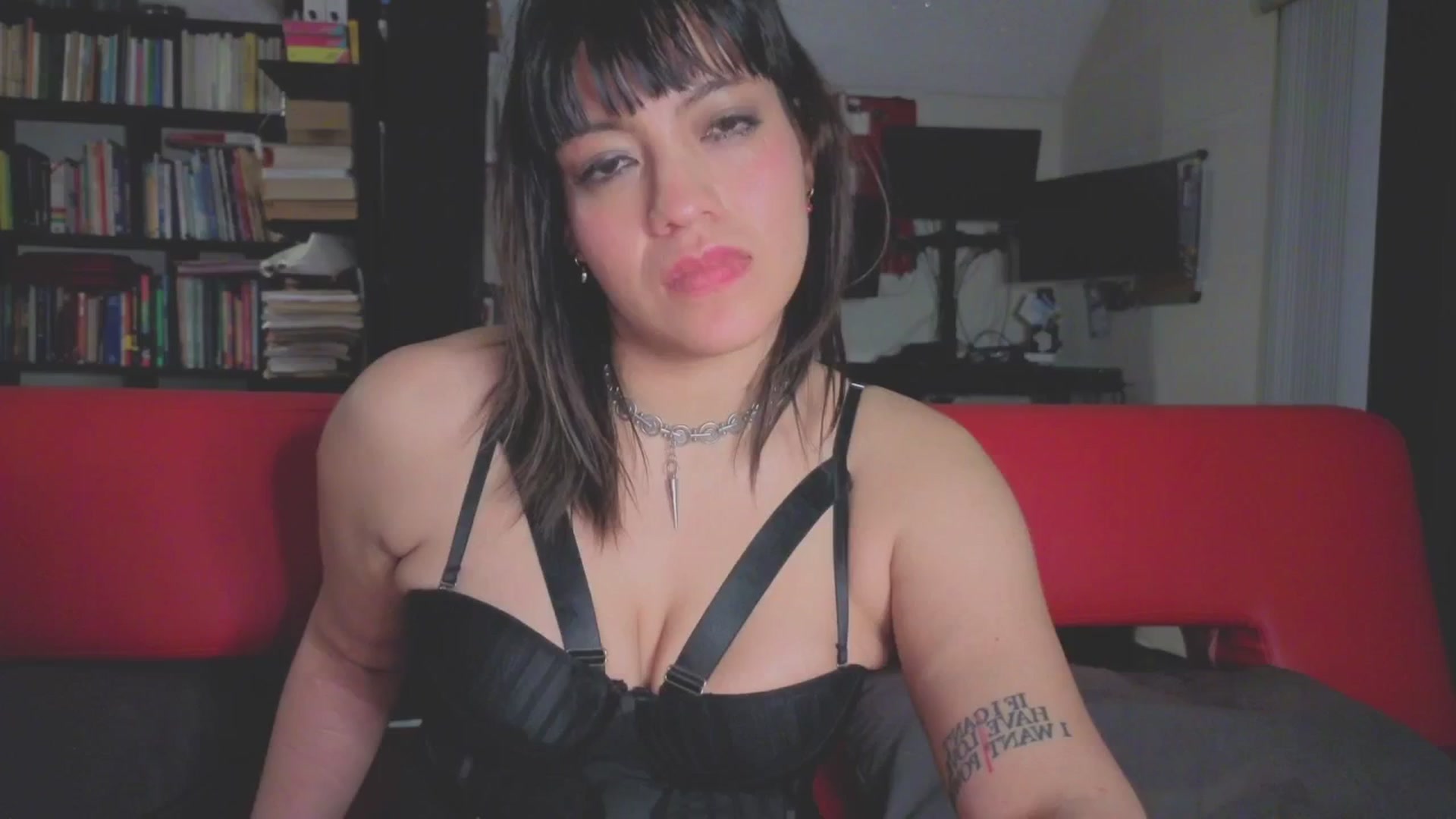Gallery image thumbnail from dommealicex's myfreecams stream on, 12/30/2025, 08:25 image 5 of 20