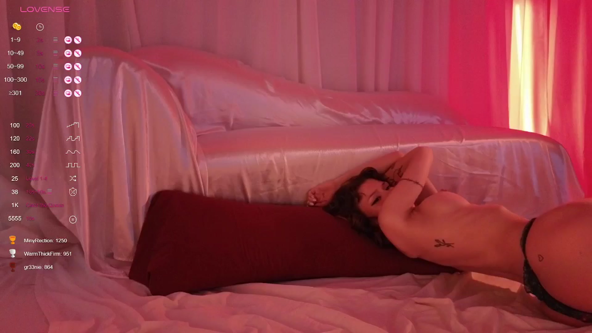 Gallery image thumbnail from dottiesnow's myfreecams stream on, 06/19/2024, 22:00 image 20 of 20