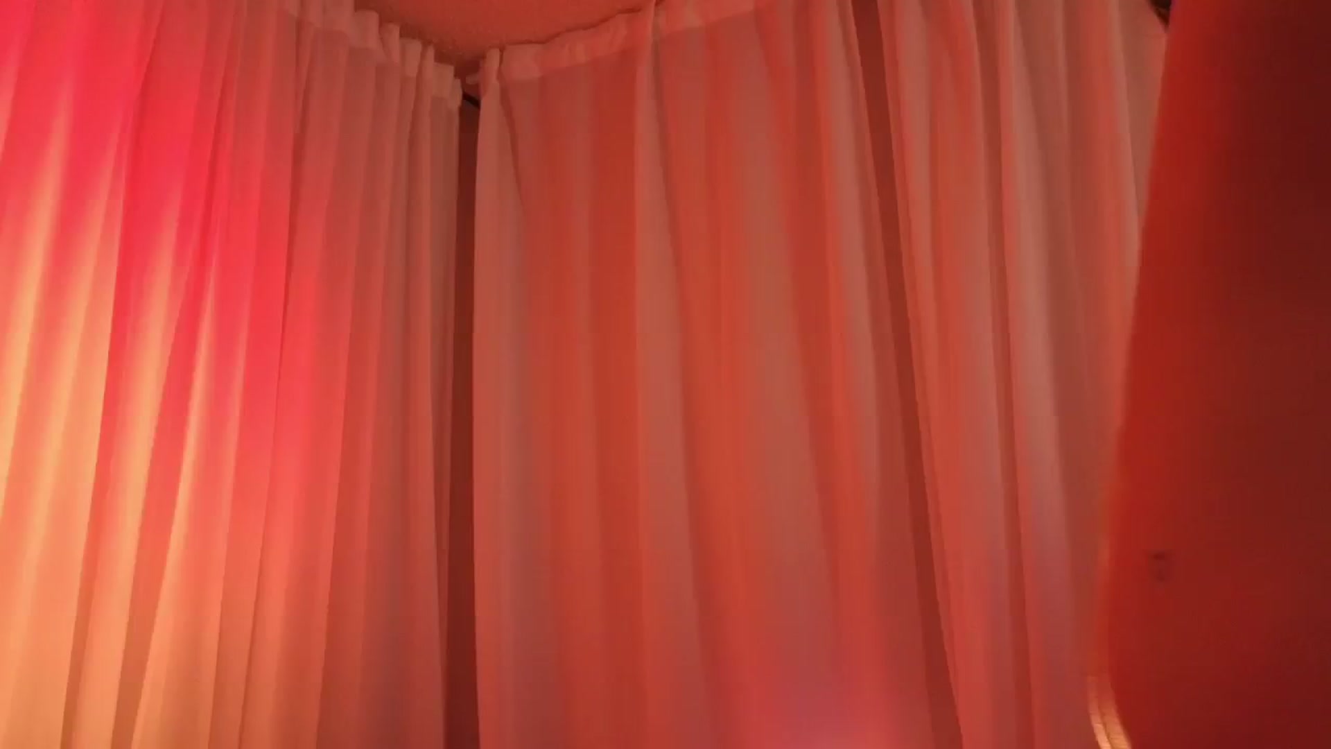 Gallery image thumbnail from dottiesnow's myfreecams stream on, 01/03/2025, 24:28 image 4 of 20