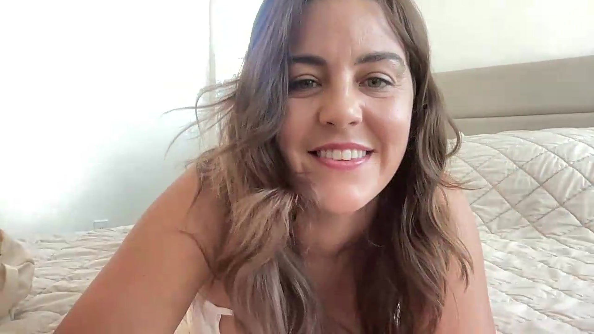 Gallery image thumbnail from dressmejosie's myfreecams stream on, 07/19/2026, 22:42 image 16 of 20