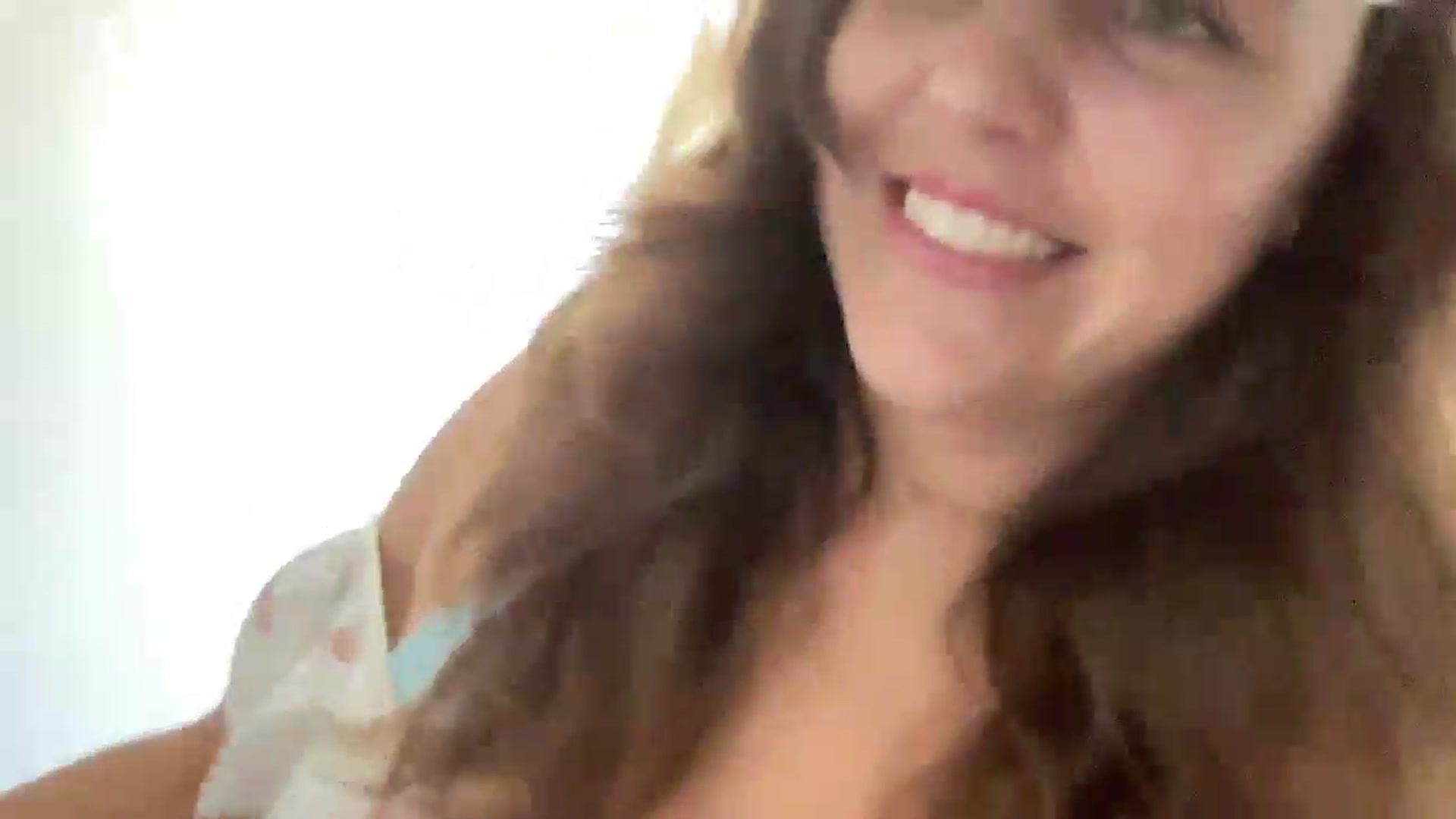 Gallery image thumbnail from dressmejosie's myfreecams stream on, 08/24/2026, 20:14 image 17 of 20