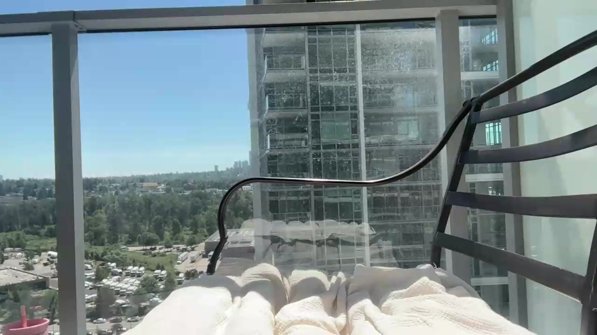 Gallery image thumbnail from drippingpeach's myfreecams stream on, 06/19/2026, 21:29 image 9 of 20