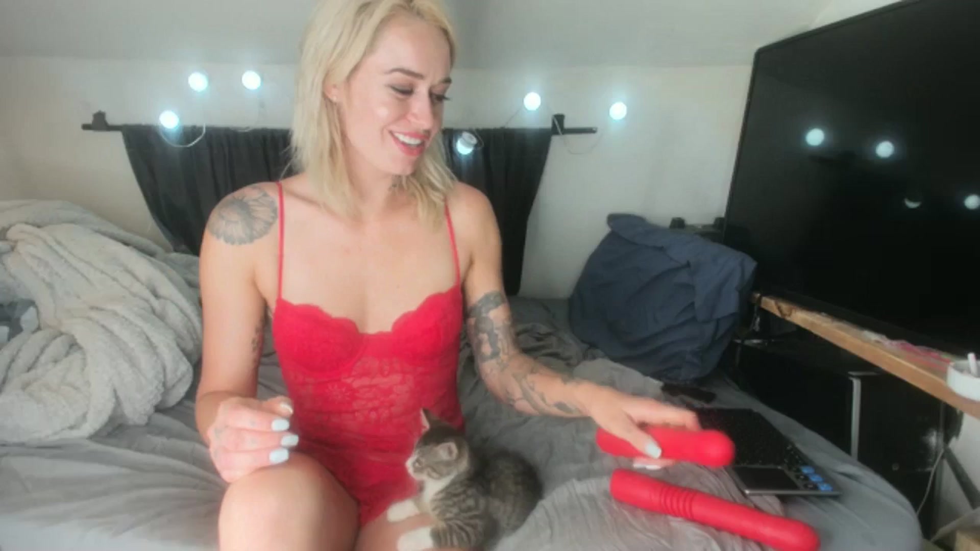 Gallery image thumbnail from drippndaizi's myfreecams stream on, 07/05/2023, 09:59 image 19 of 20