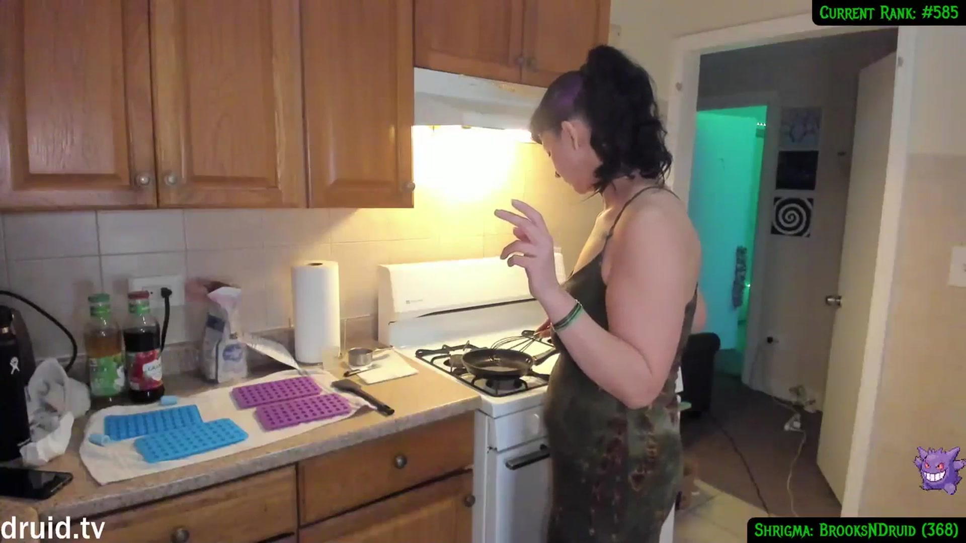 Gallery image thumbnail from druidjpg's myfreecams stream on, 03/25/2024, 02:28 image 8 of 20