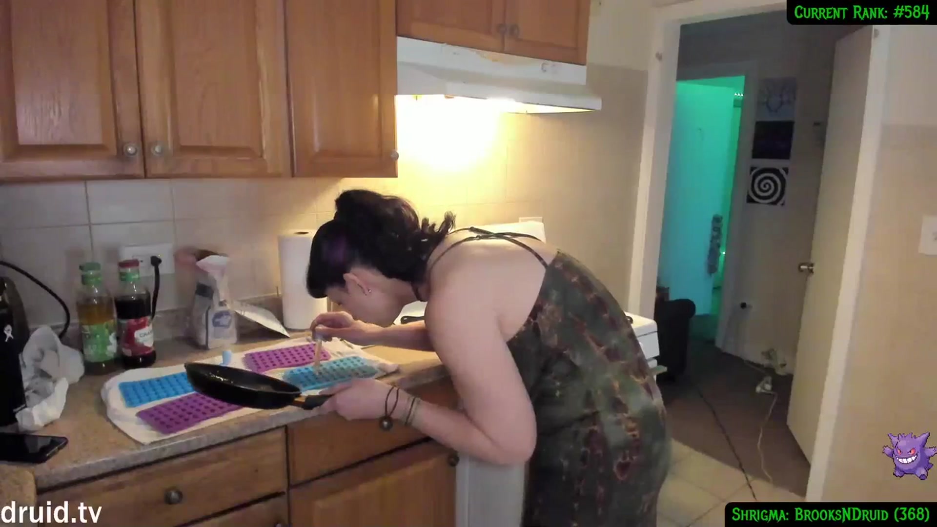 Gallery image thumbnail from druidjpg's myfreecams stream on, 03/25/2024, 02:28 image 11 of 20