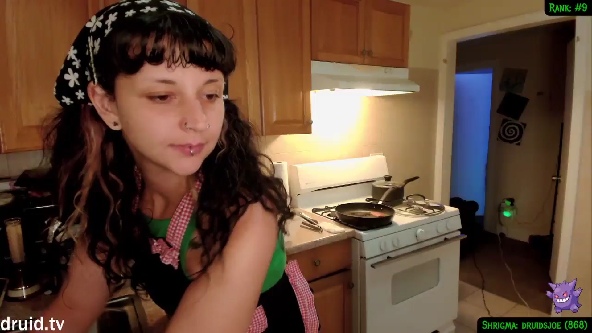 Gallery image thumbnail from druidjpg's myfreecams stream on, 07/12/2024, 04:51 image 11 of 20