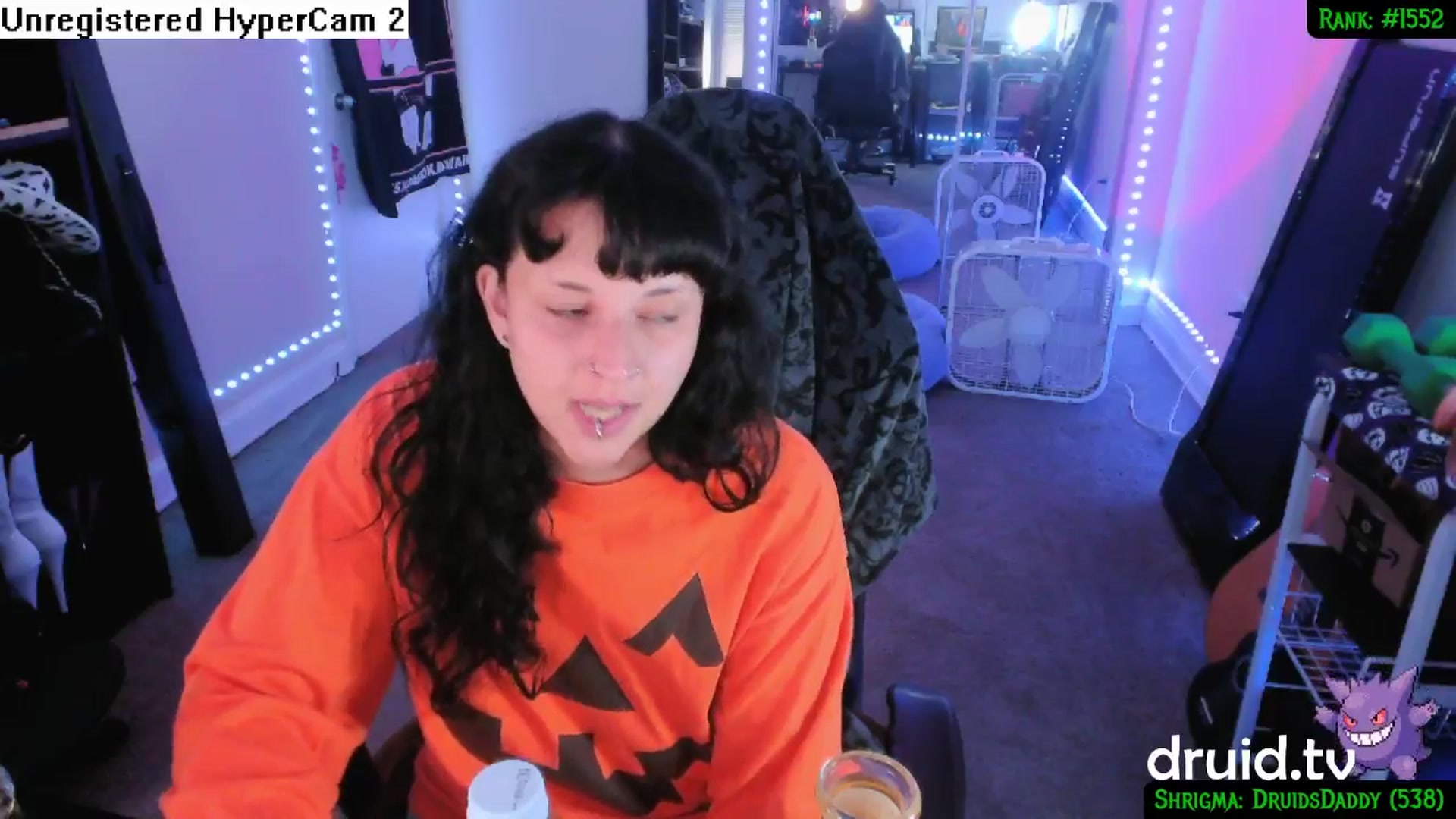 Gallery image thumbnail from druidjpg's myfreecams stream on, 10/02/2024, 04:43 image 9 of 20