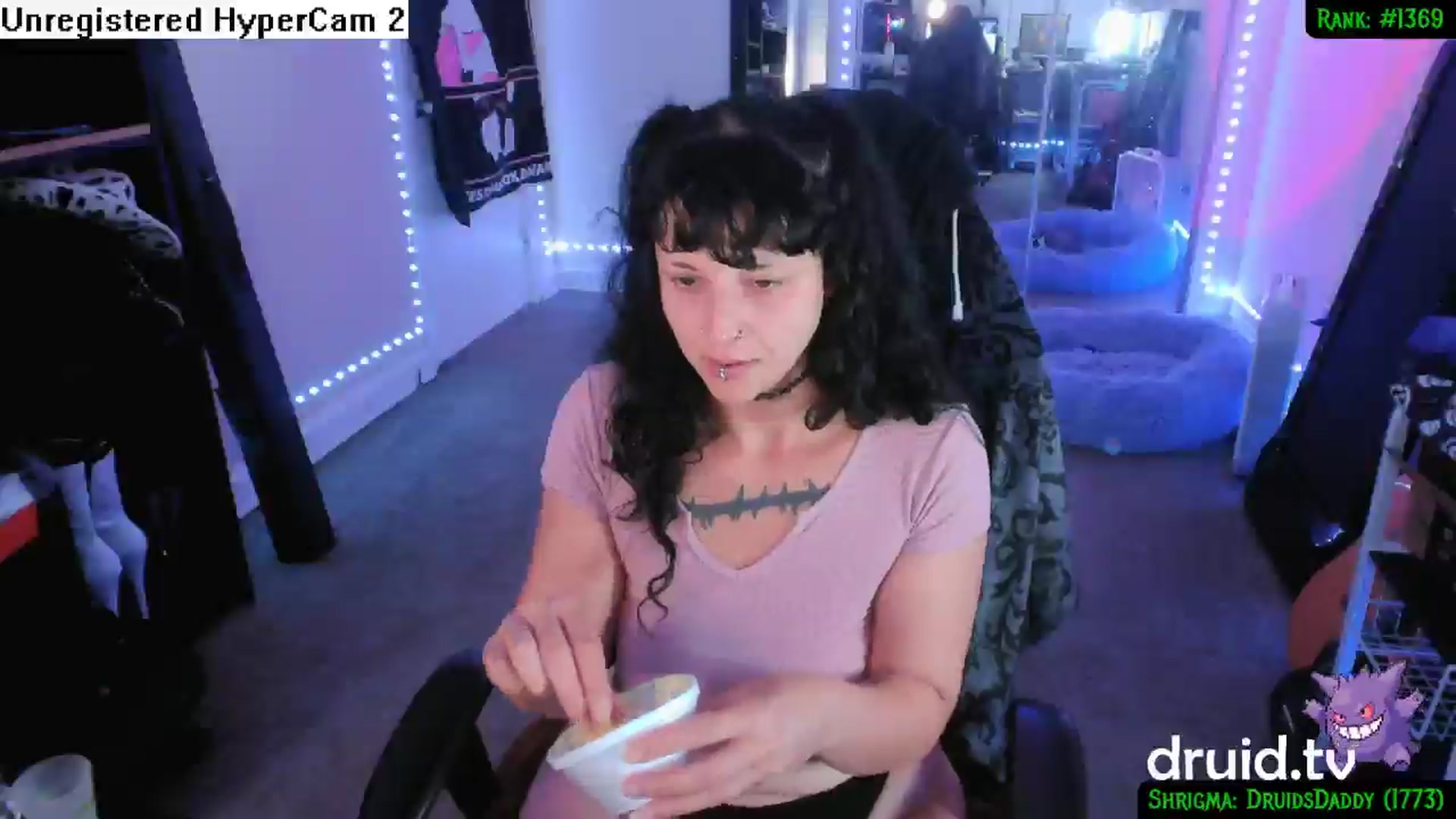 Gallery image thumbnail from druidjpg's myfreecams stream on, 10/04/2024, 05:11 image 7 of 20