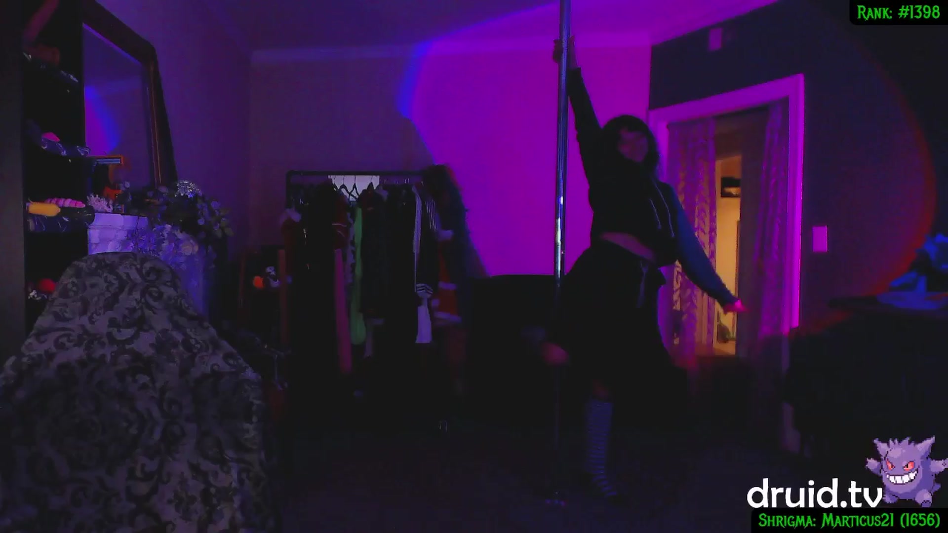 Gallery image thumbnail from druidjpg's myfreecams stream on, 12/17/2024, 06:40 image 20 of 20