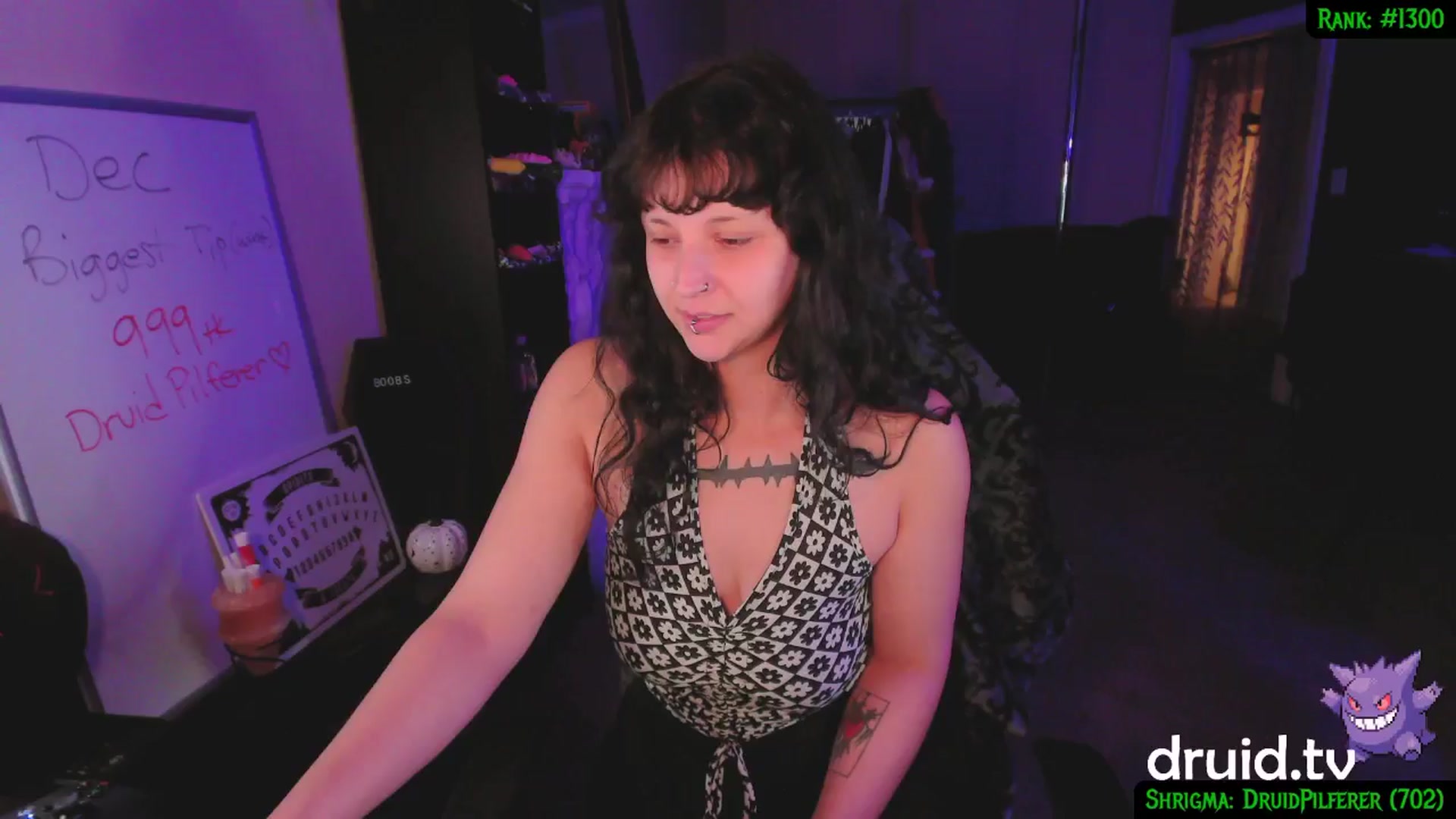 Gallery image thumbnail from druidjpg's myfreecams stream on, 12/19/2024, 06:21 image 12 of 20