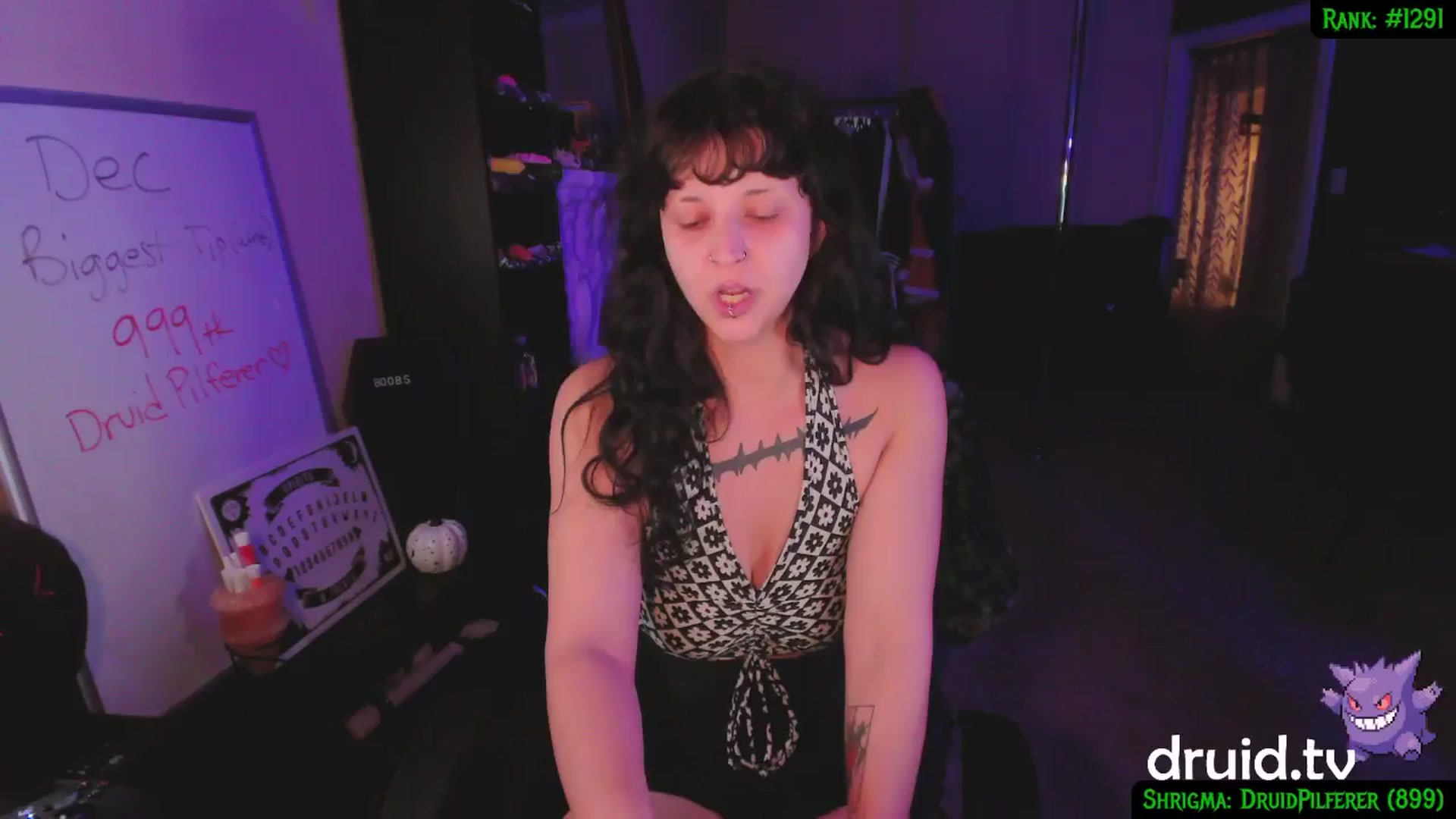 Gallery image thumbnail from druidjpg's myfreecams stream on, 12/19/2024, 06:21 image 14 of 20