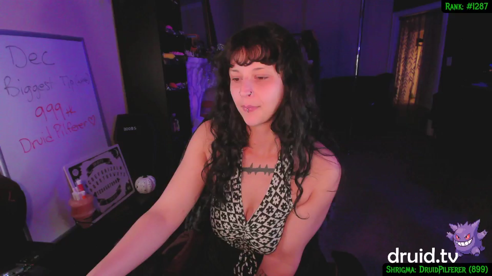 Gallery image thumbnail from druidjpg's myfreecams stream on, 12/19/2024, 06:21 image 16 of 20