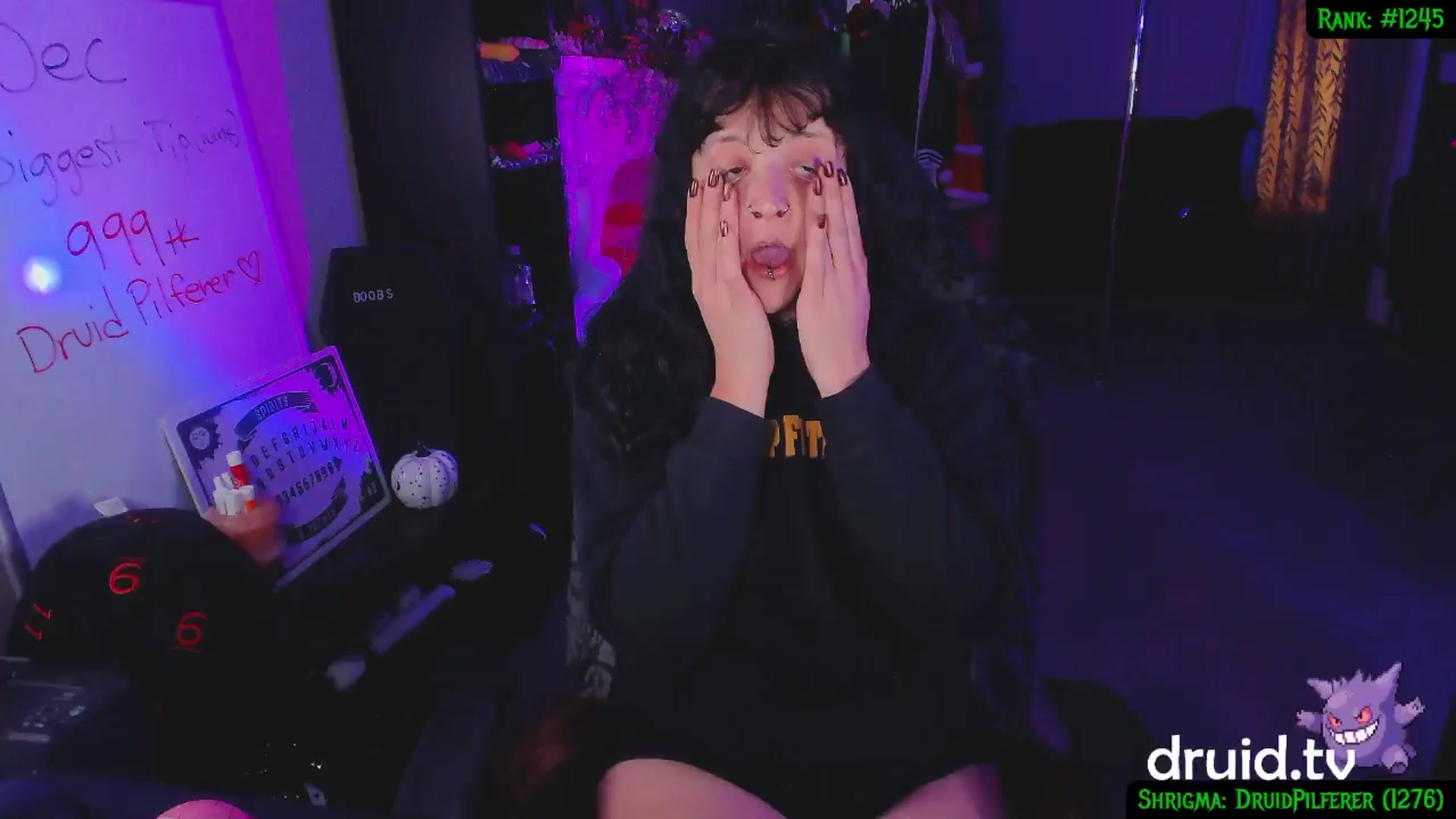 Gallery image thumbnail from druidjpg's myfreecams stream on, 12/20/2024, 05:50 image 20 of 20