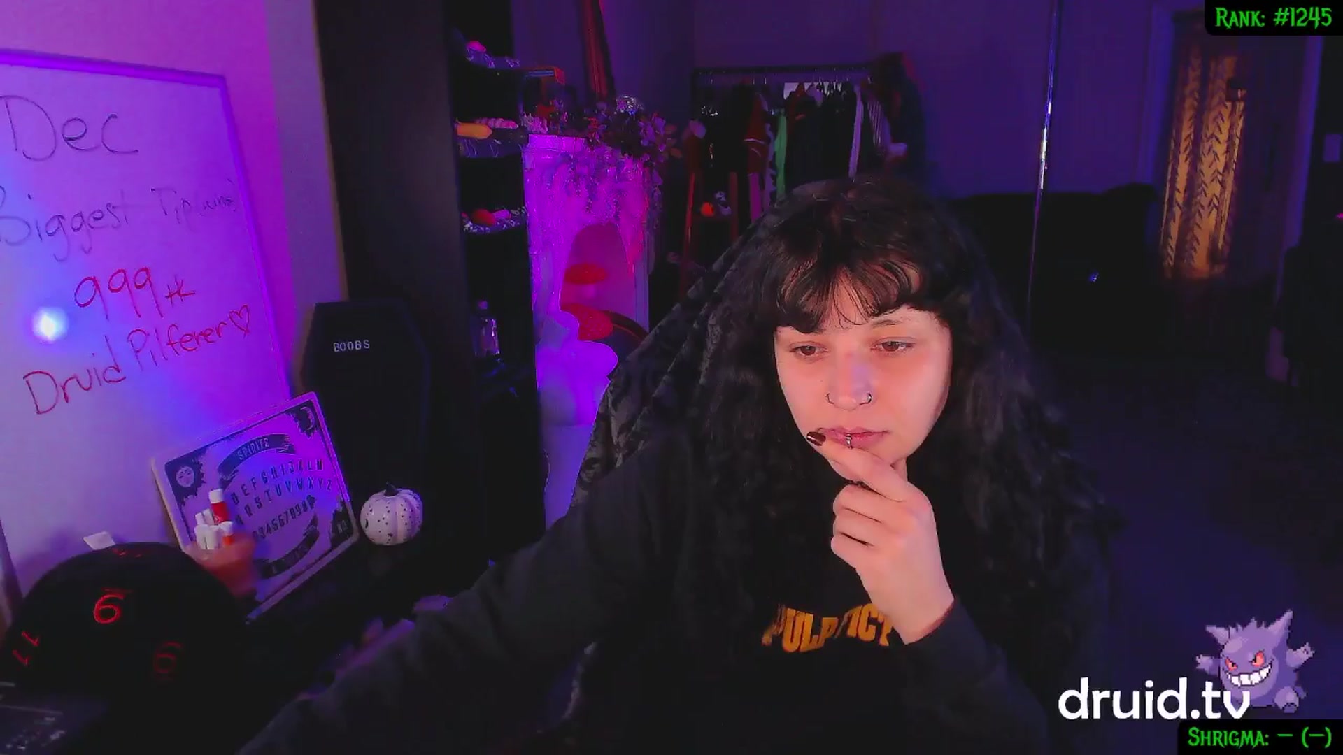 Gallery image thumbnail from druidjpg's myfreecams stream on, 12/20/2024, 05:50 image 2 of 20