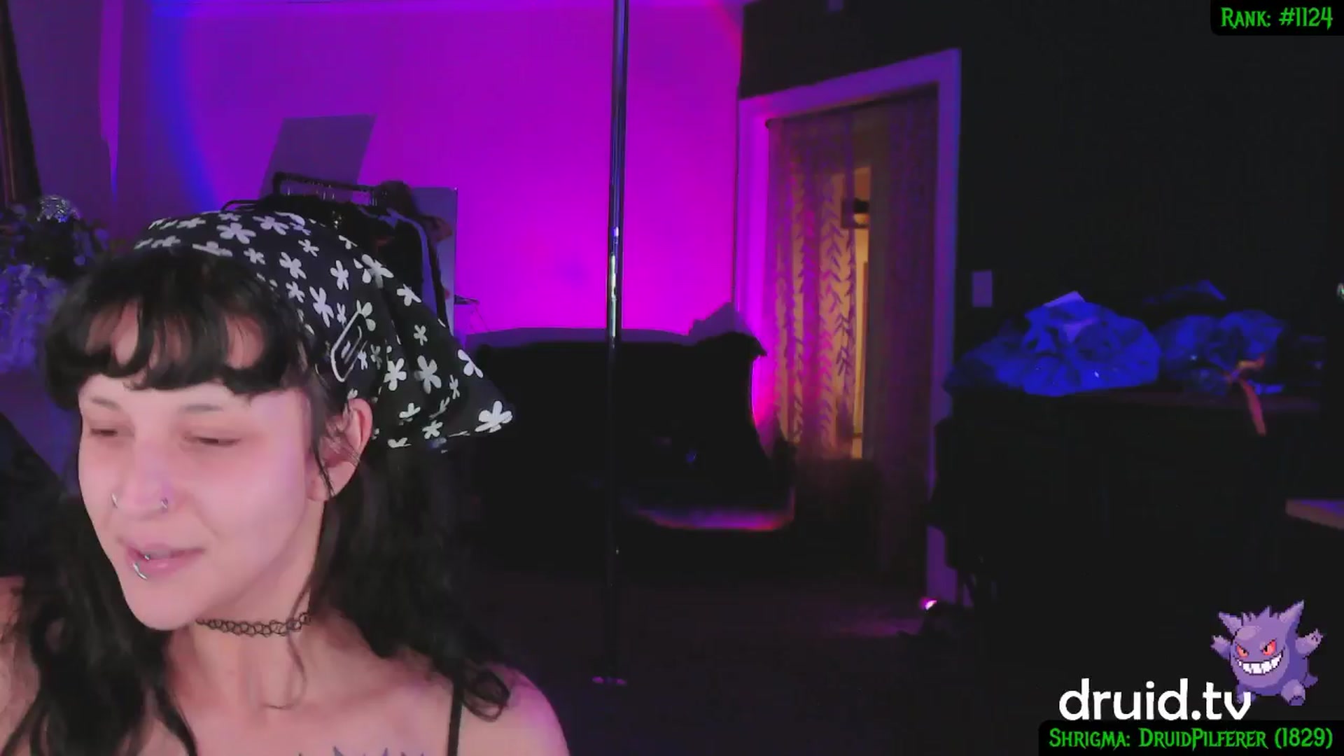 Gallery image thumbnail from druidjpg's myfreecams stream on, 12/21/2024, 03:52 image 11 of 20