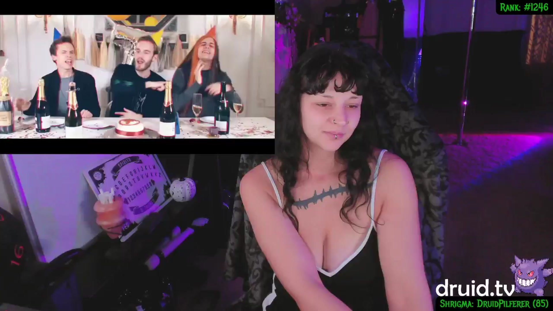 Gallery image thumbnail from druidjpg's myfreecams stream on, 12/28/2024, 05:27 image 15 of 20