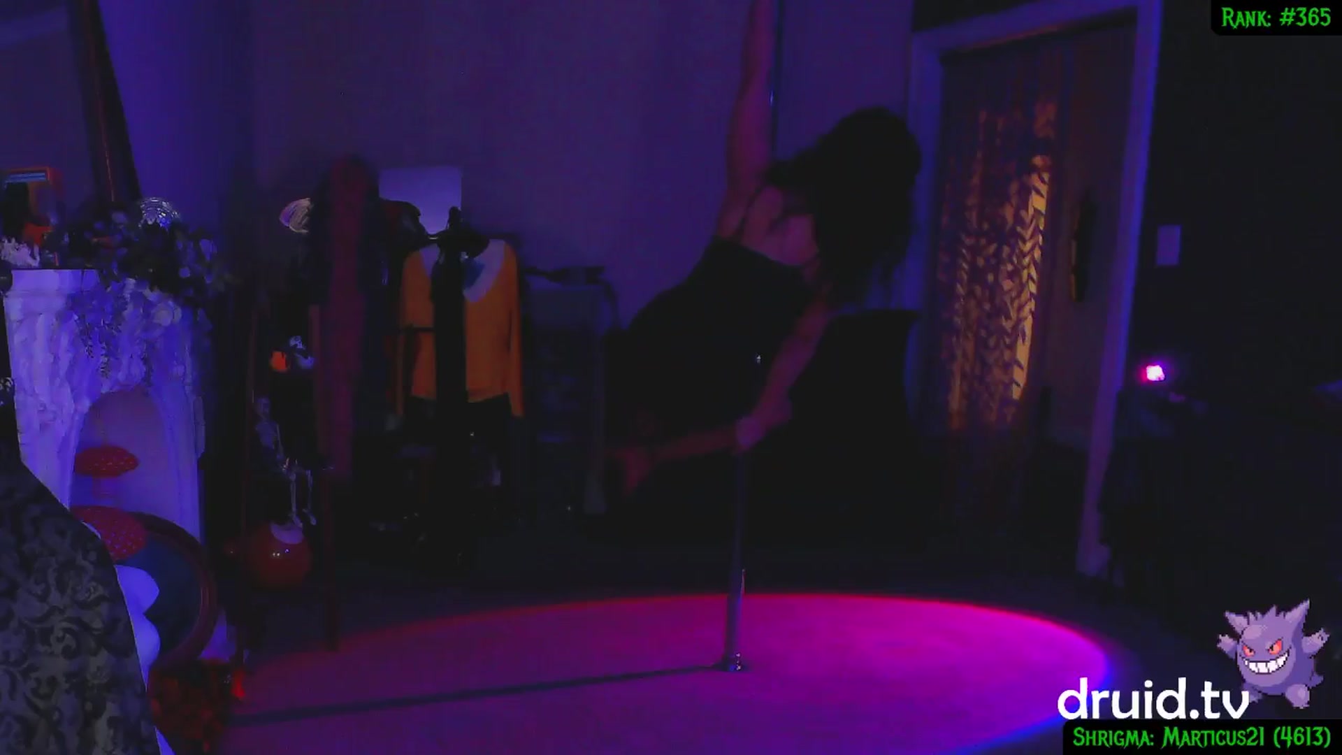 Gallery image thumbnail from druidjpg's myfreecams stream on, 12/31/2024, 07:17 image 14 of 20