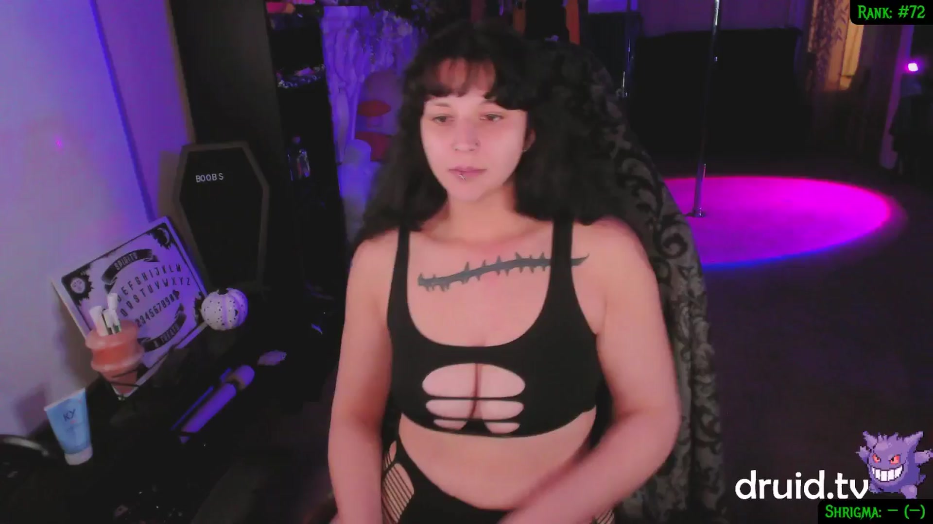 Gallery image thumbnail from druidjpg's myfreecams stream on, 01/08/2025, 04:46 image 4 of 20