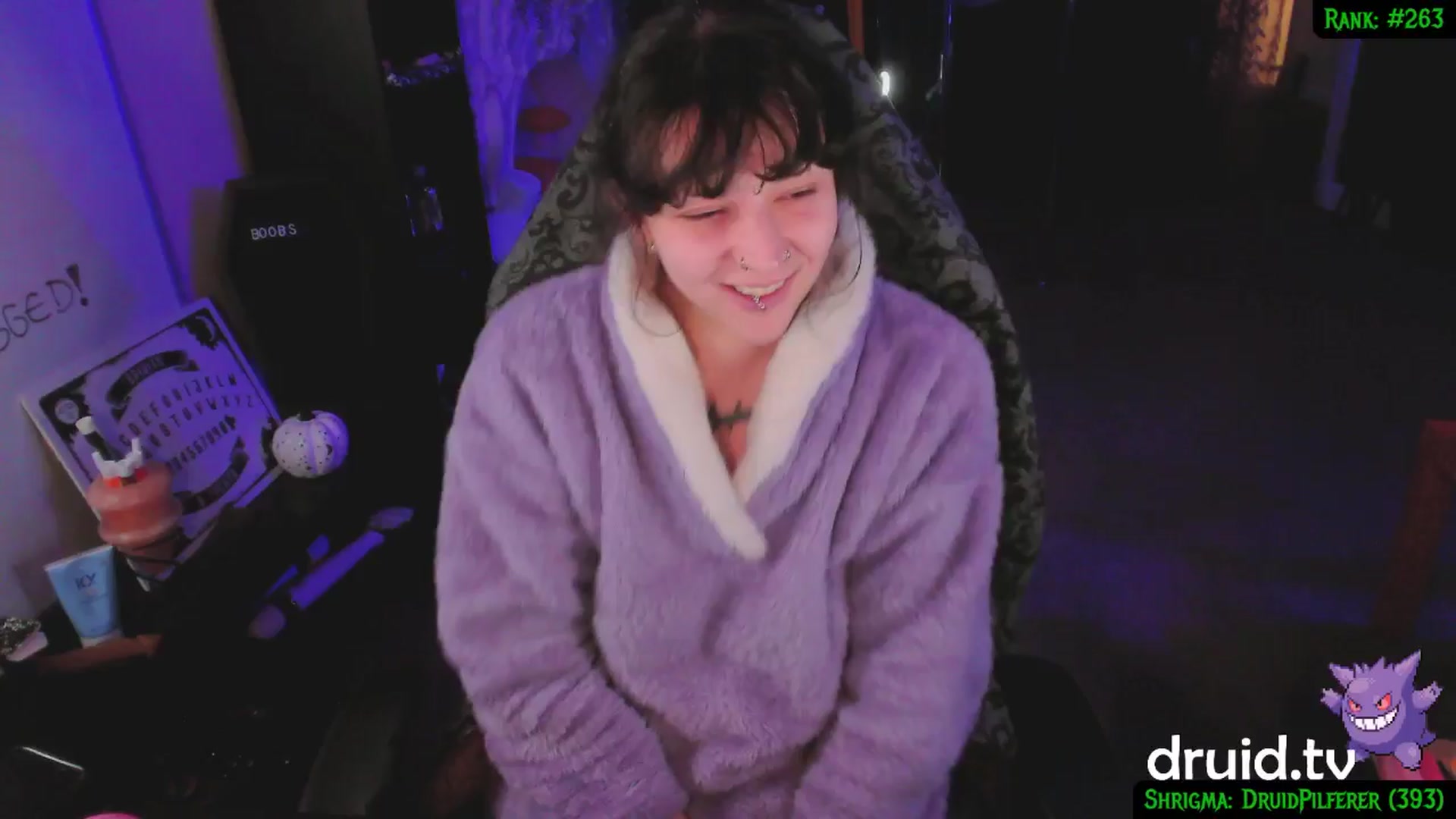 Gallery image thumbnail from druidjpg's myfreecams stream on, 01/17/2025, 05:40 image 4 of 20