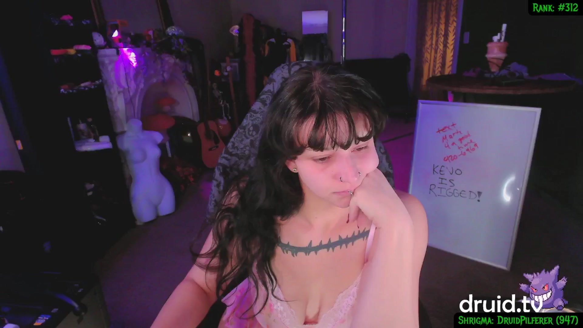 Gallery image thumbnail from druidjpg's myfreecams stream on, 01/21/2025, 06:01 image 15 of 20