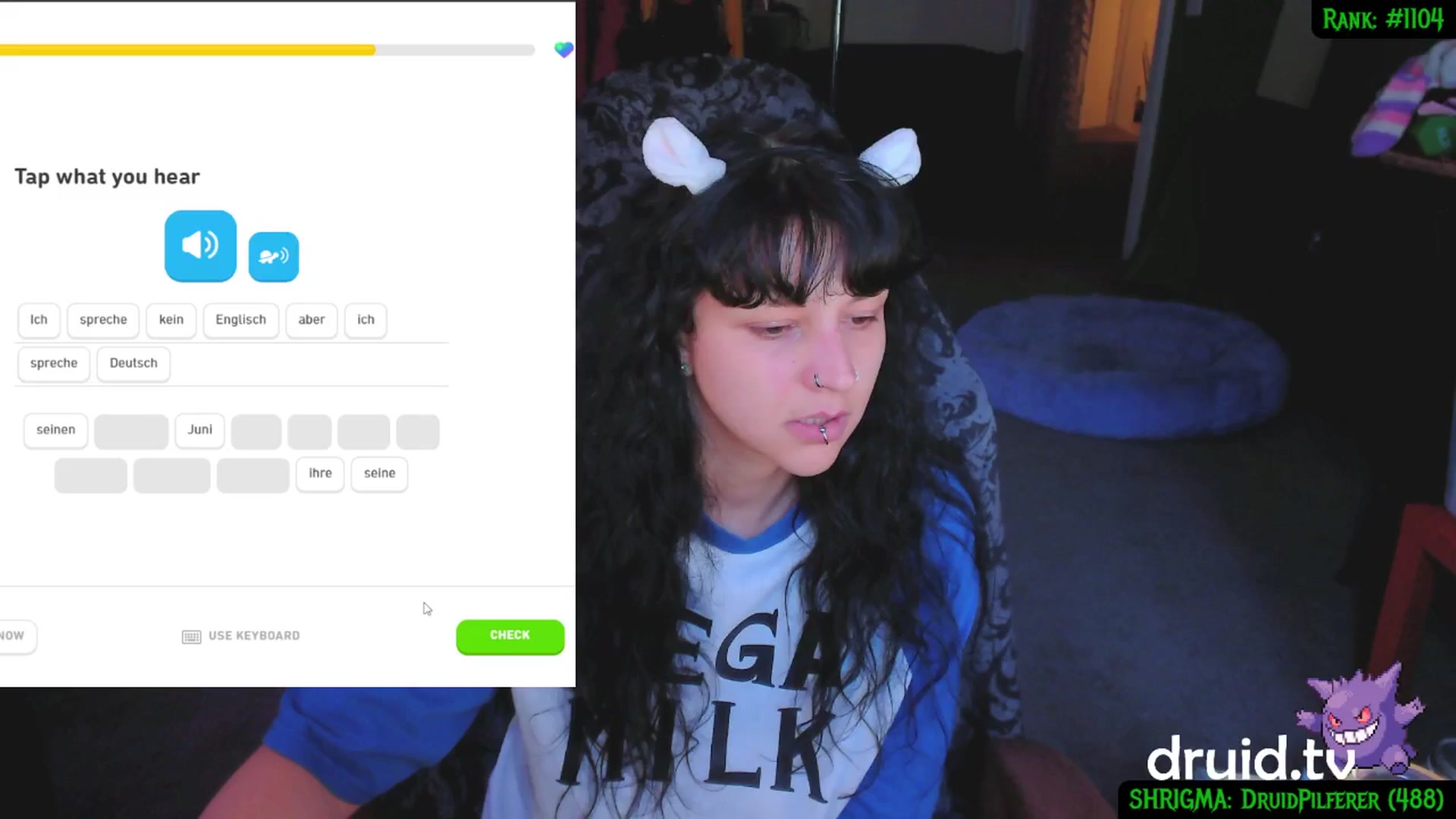 Gallery image thumbnail from druidjpg's myfreecams stream on, 04/16/2025, 19:44 image 10 of 20