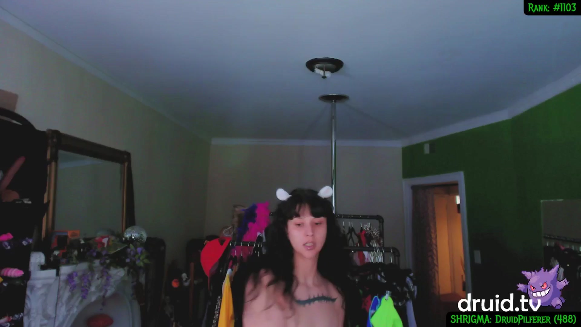 Gallery image thumbnail from druidjpg's myfreecams stream on, 04/16/2025, 19:44 image 6 of 20