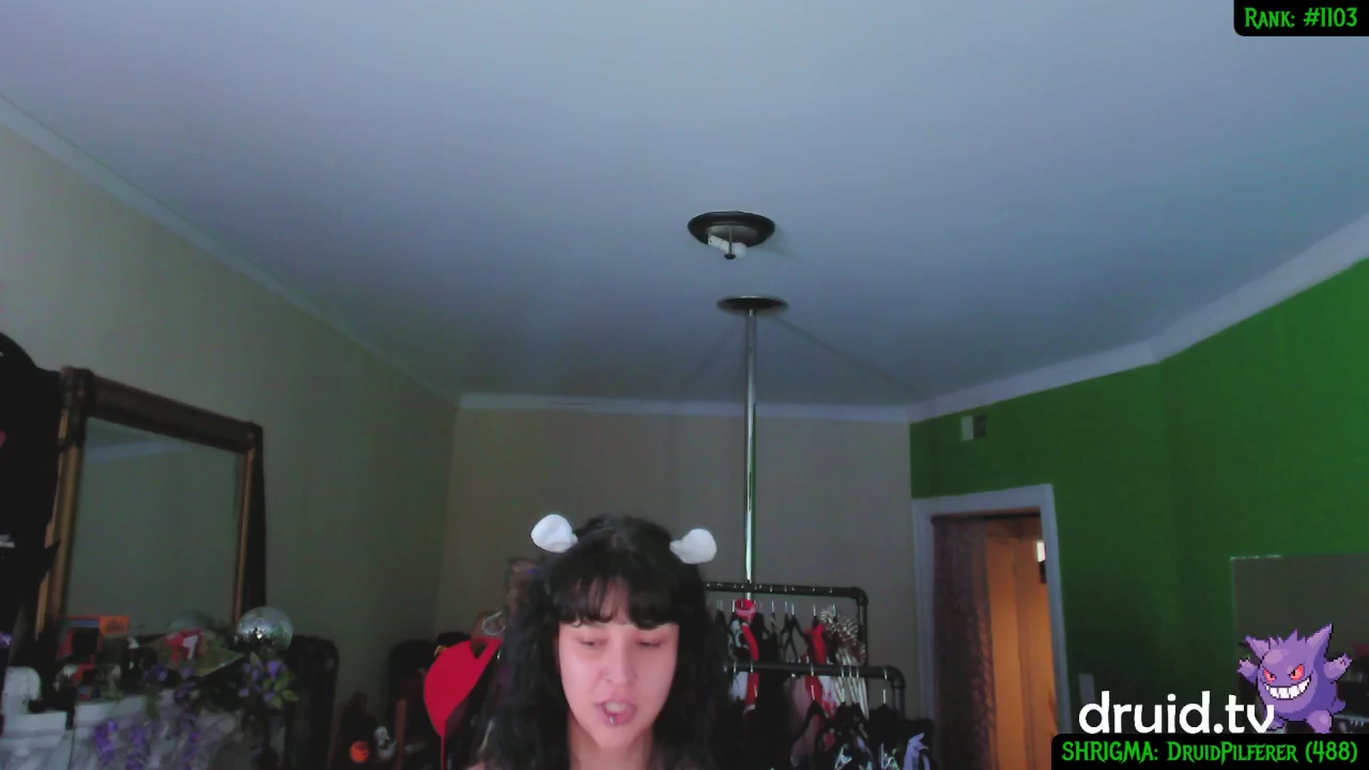 Gallery image thumbnail from druidjpg's myfreecams stream on, 04/16/2025, 19:44 image 5 of 20
