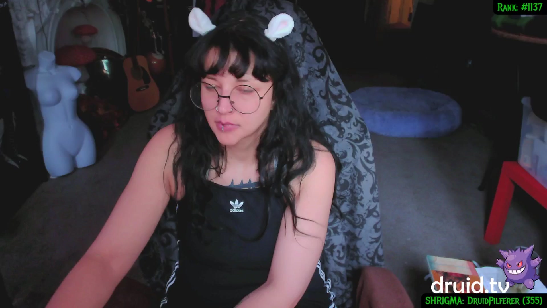 Gallery image thumbnail from druidjpg's myfreecams stream on, 04/17/2025, 19:12 image 2 of 20
