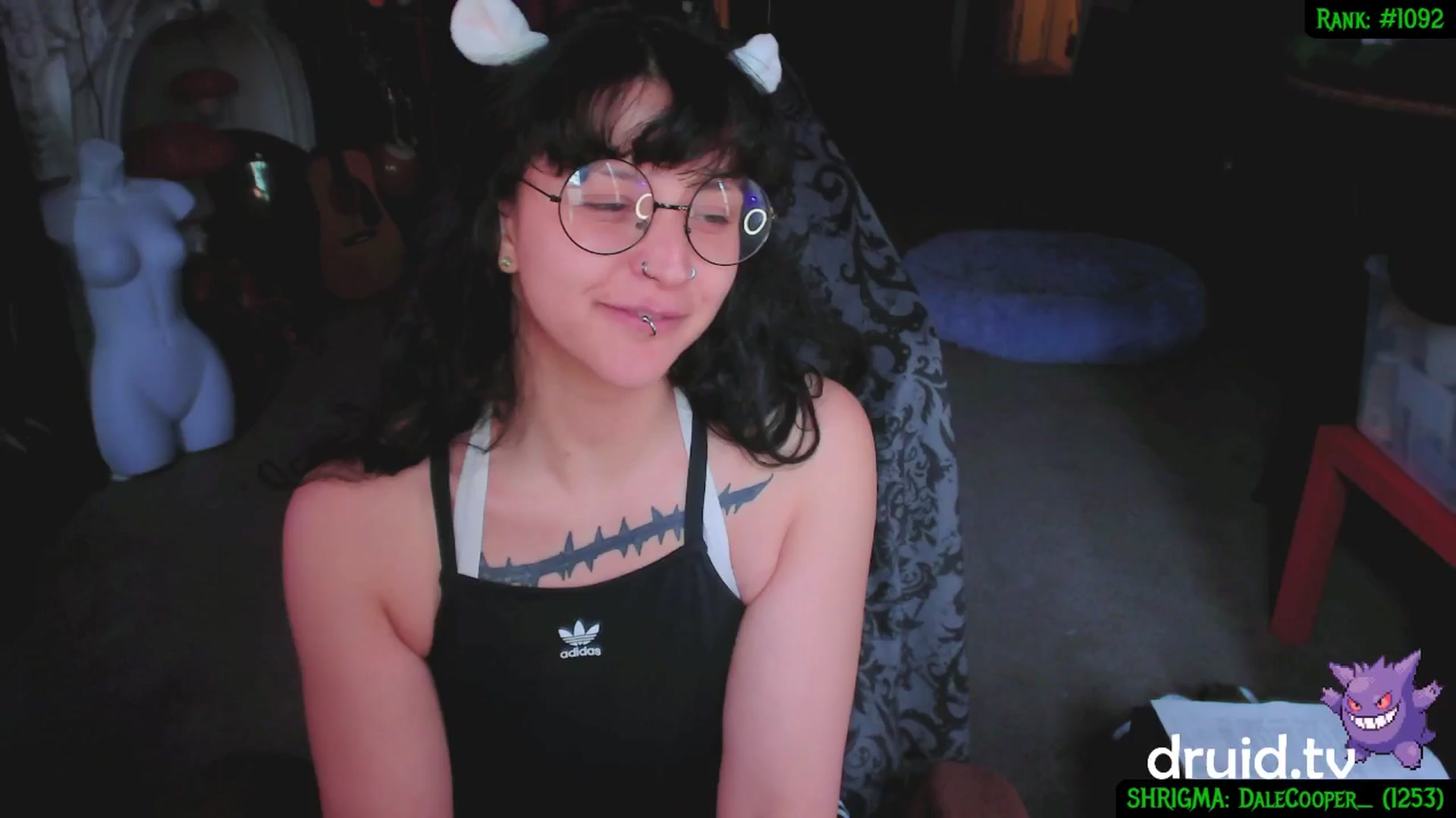 Gallery image thumbnail from druidjpg's myfreecams stream on, 04/17/2025, 19:12 image 16 of 20