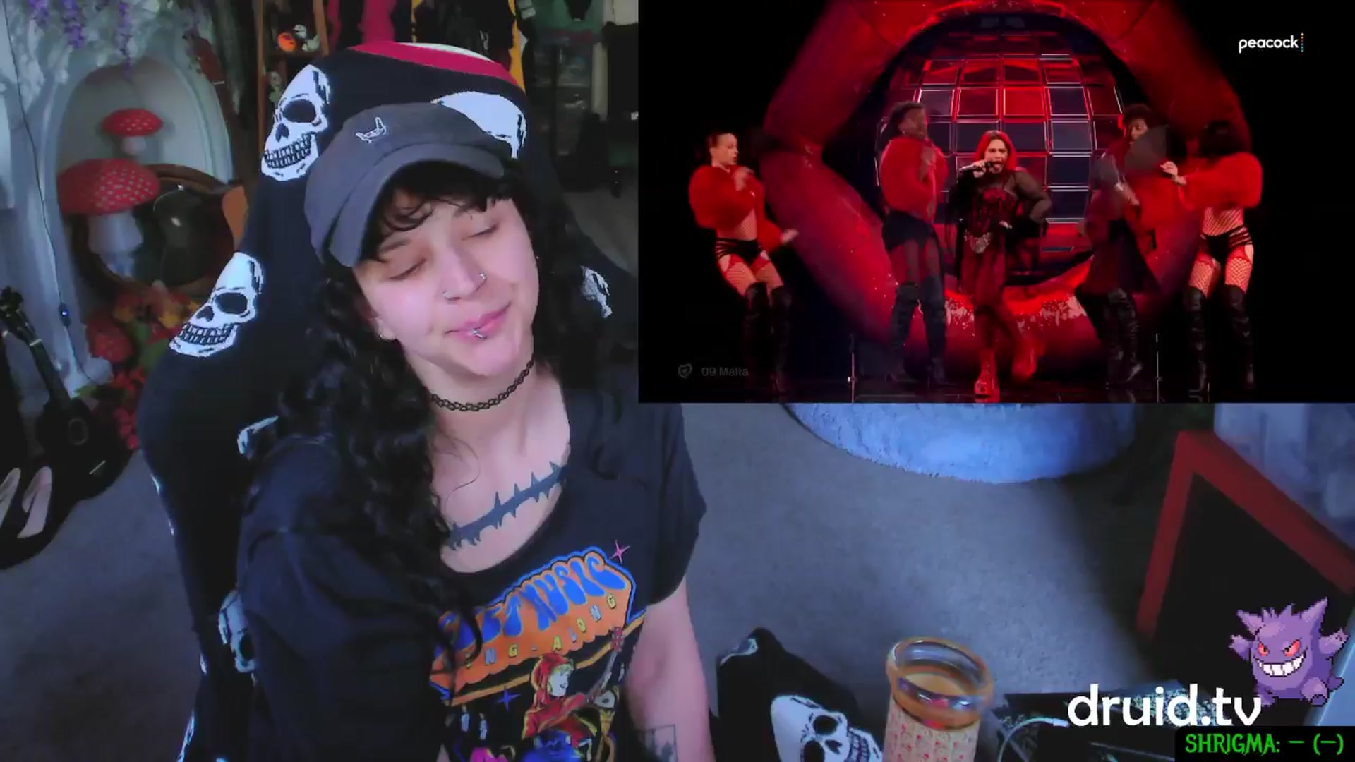 Gallery image thumbnail from druidjpg's myfreecams stream on, 05/15/2025, 20:18 image 18 of 20